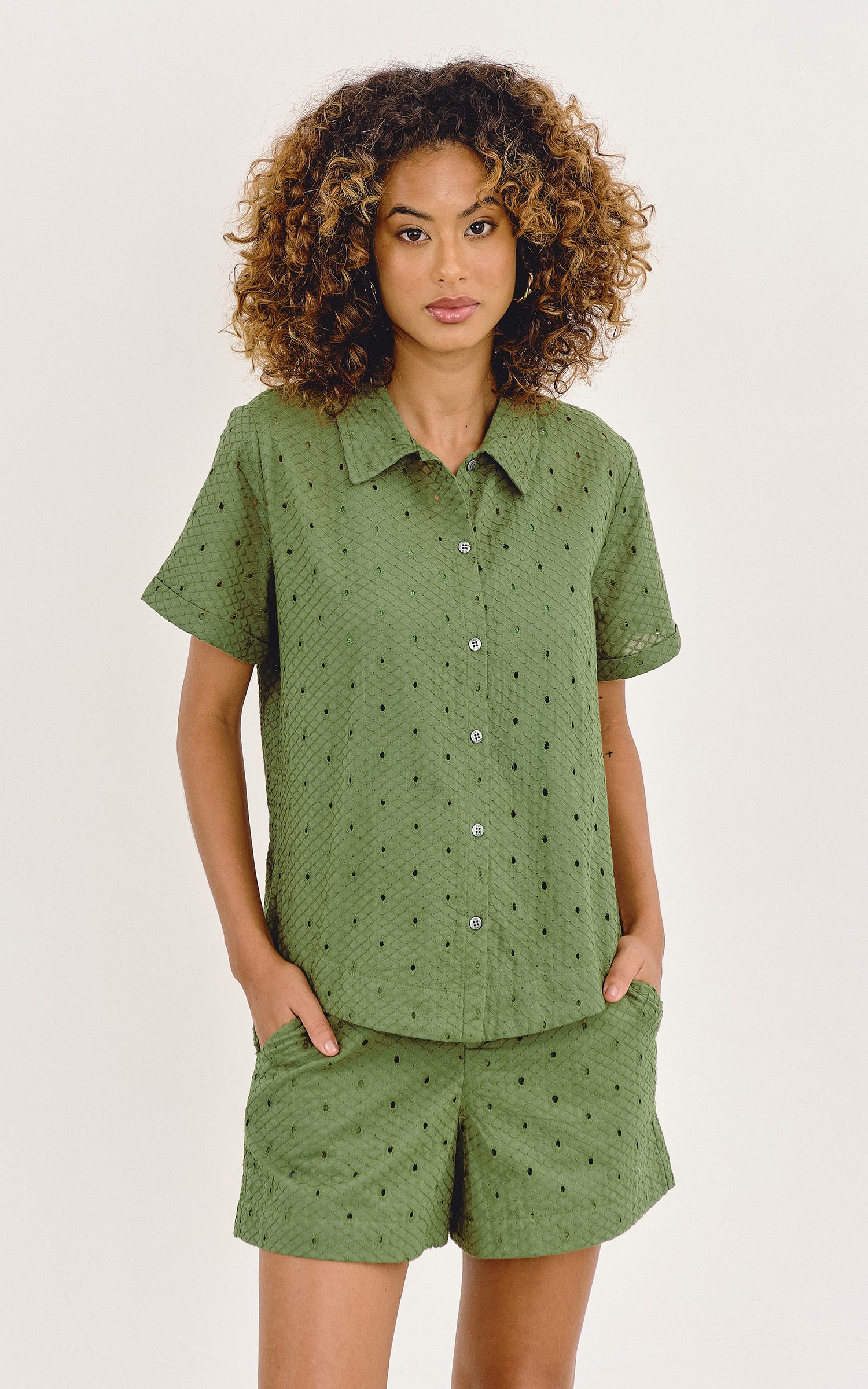 Short Cacau Verde