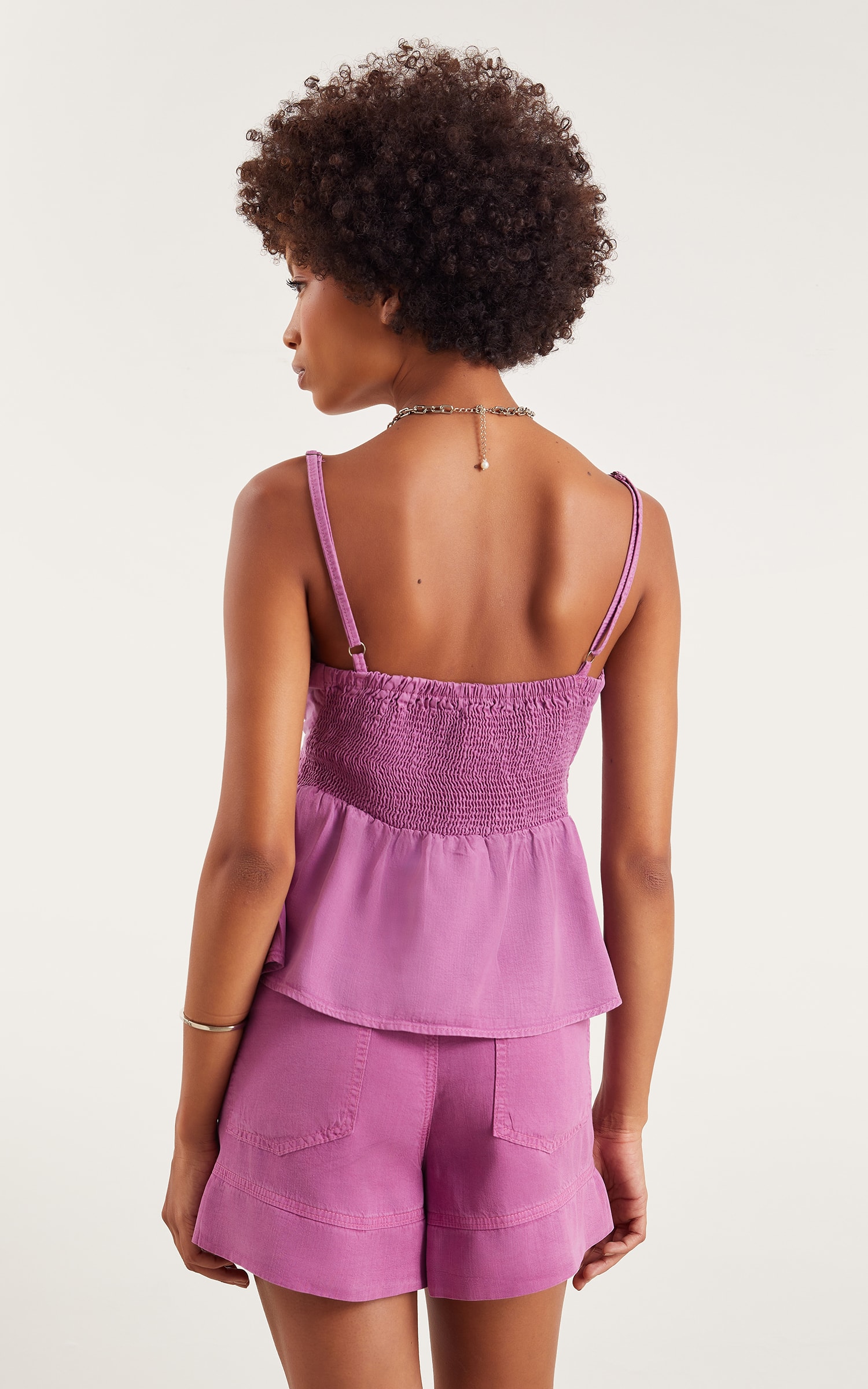 Short Clochard Bolsos Frontais Fucsia