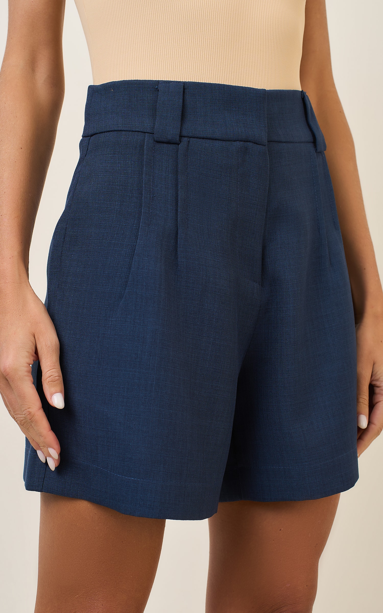Short Com Prega Mosaic Marinho