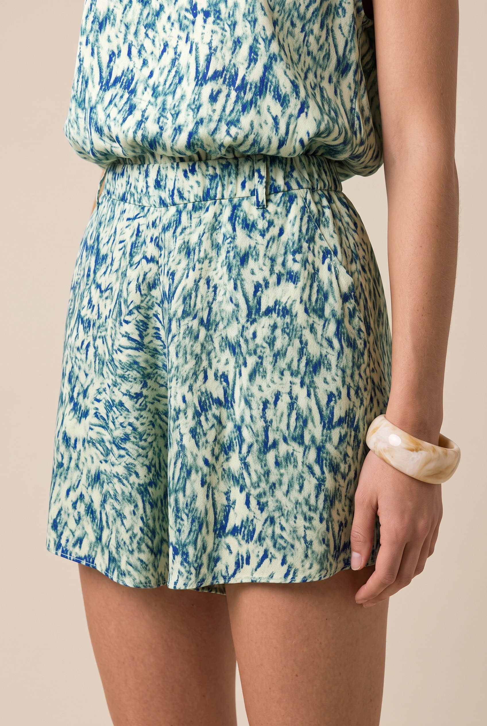Short Curto Sonar Luminous Blue
