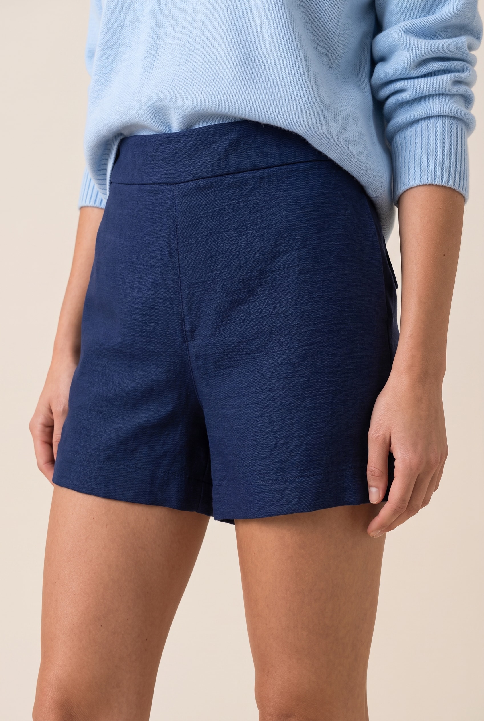 Short Essence Marinho