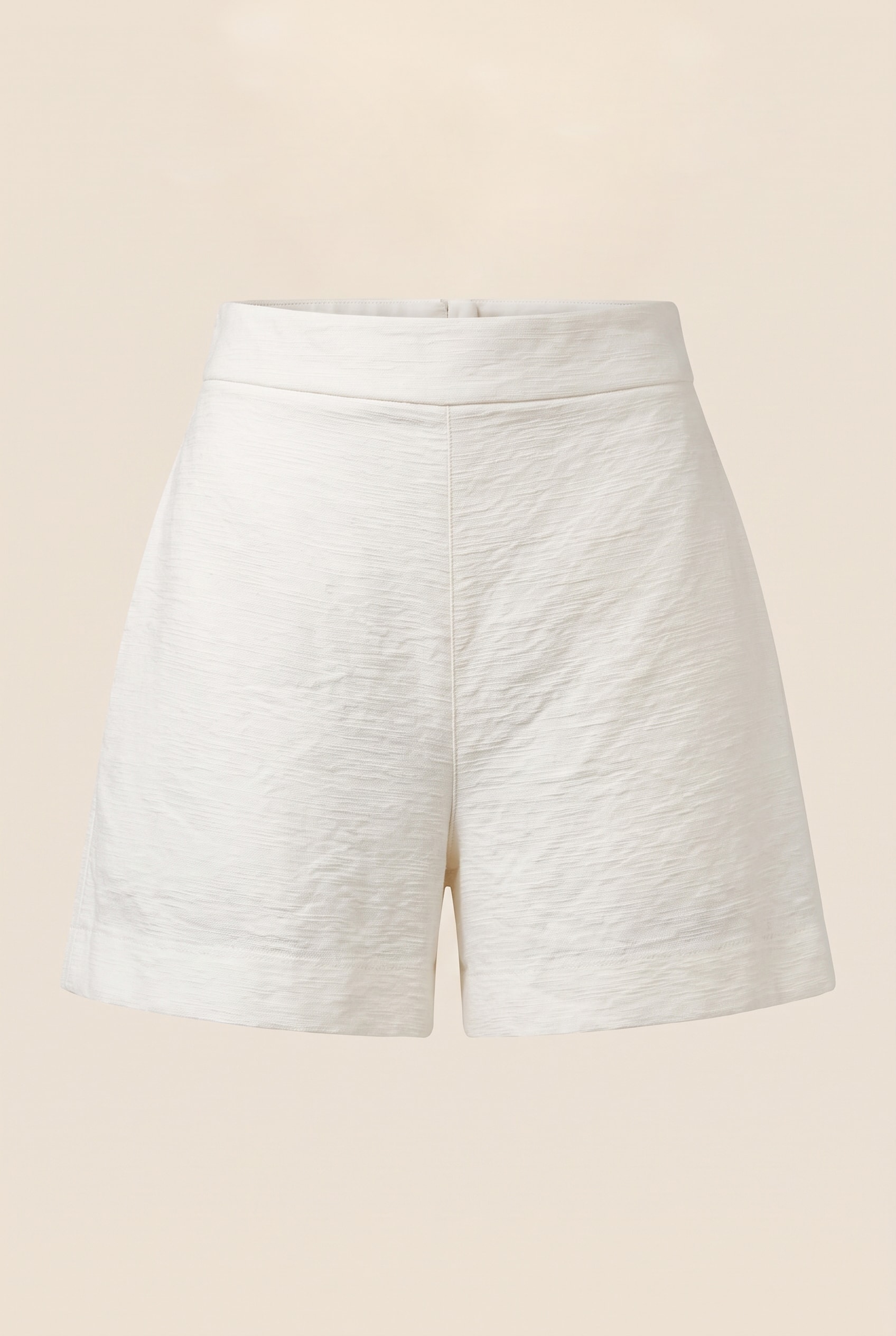 Short Essence Off White
