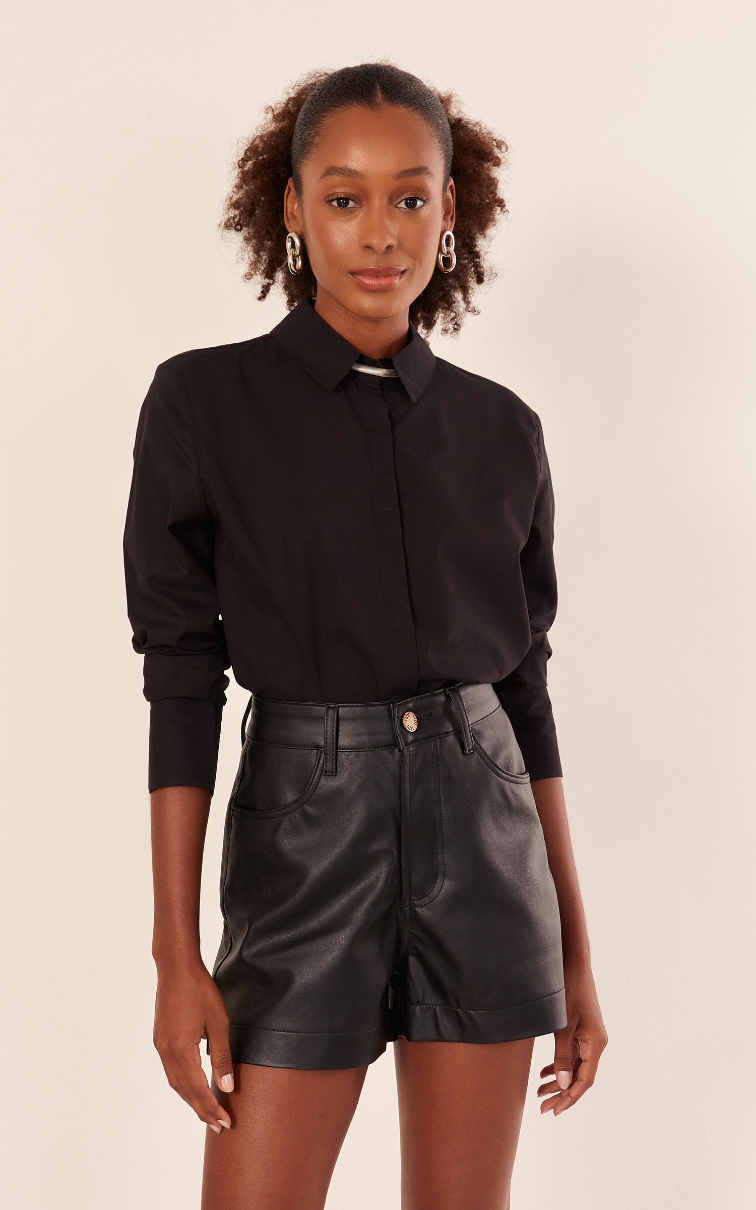 Short Like Leather Basic Preto