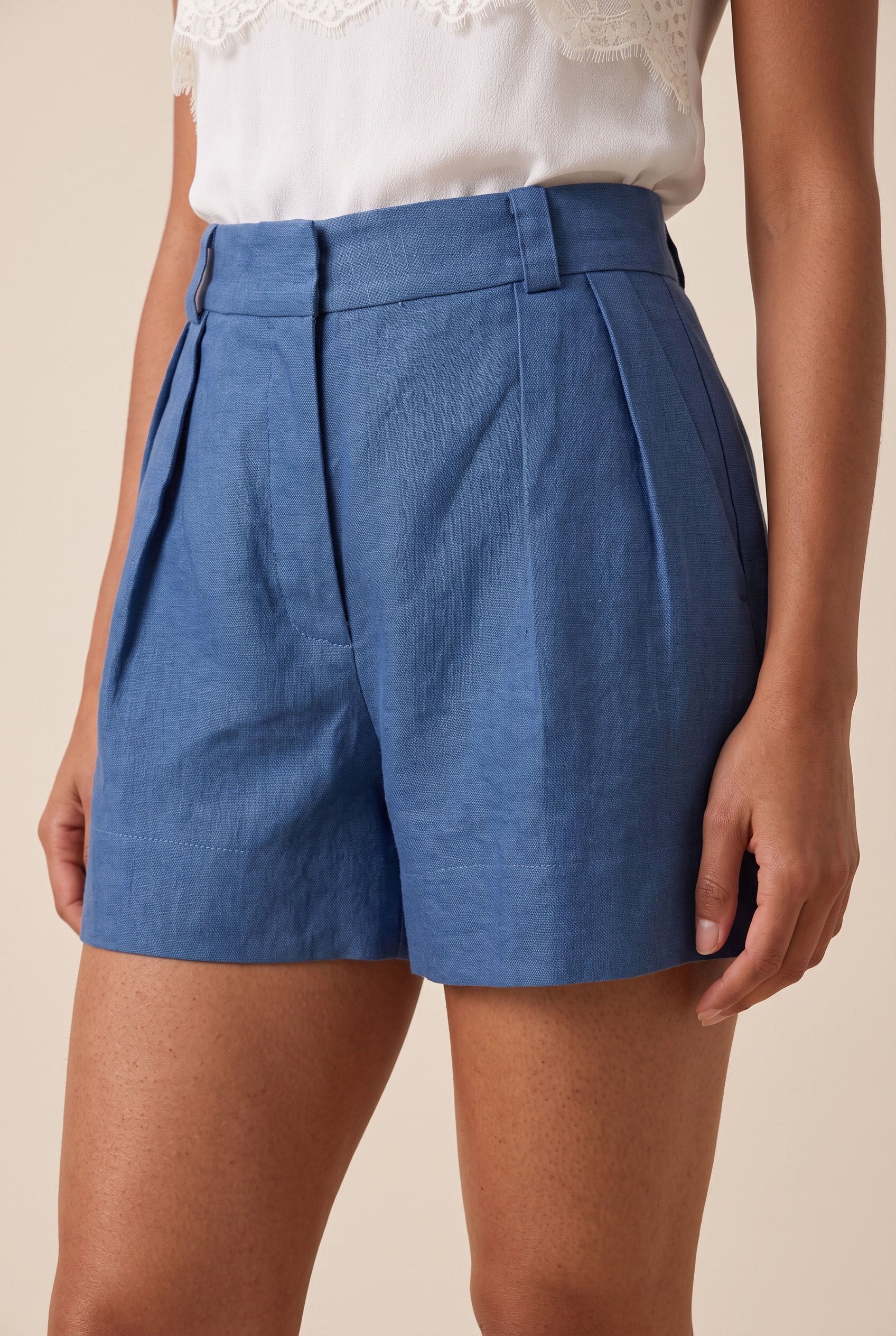 Short Linho Lust Azul Mykonos