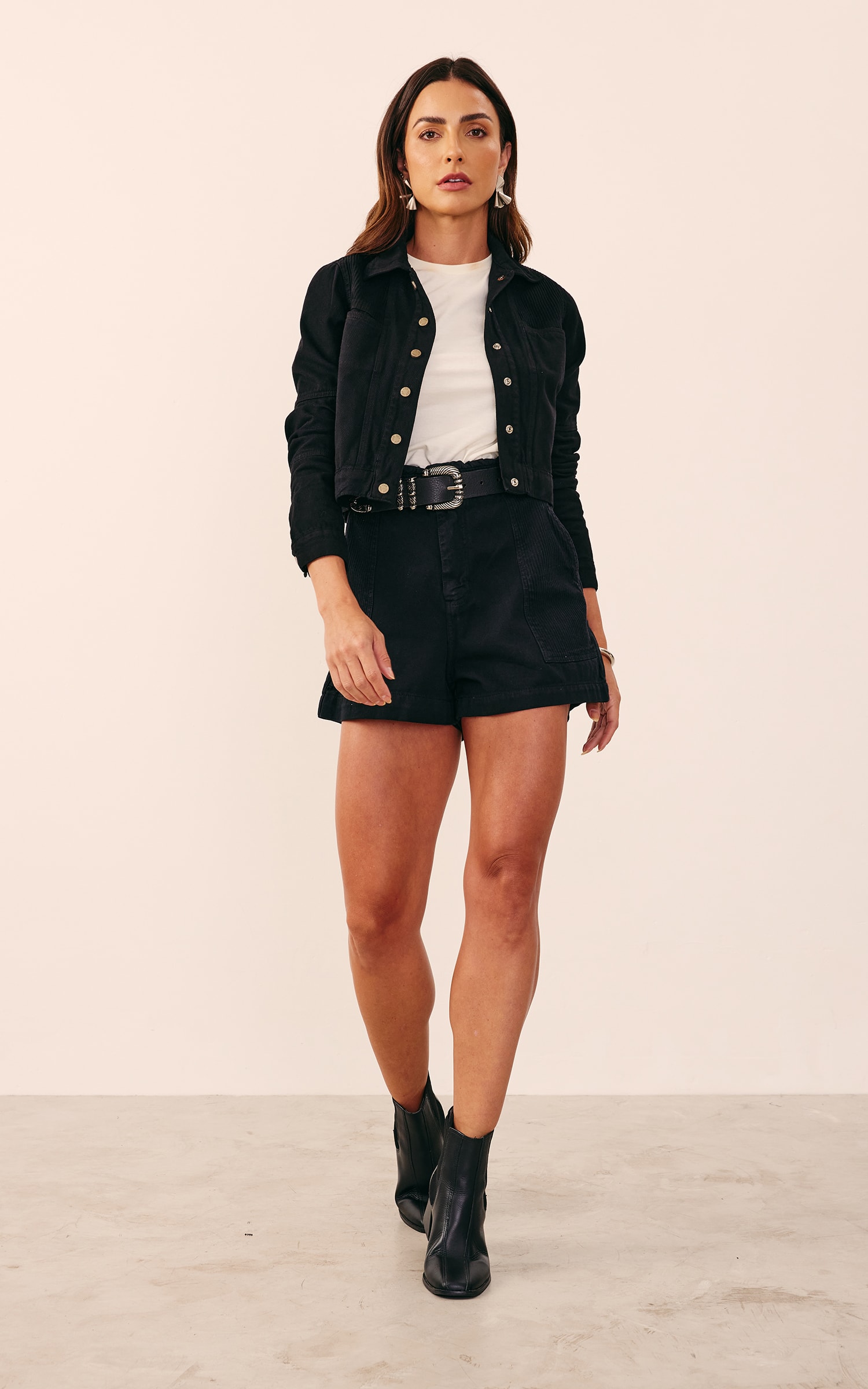 Short Mix Sarja Cotelê Clochard Preto