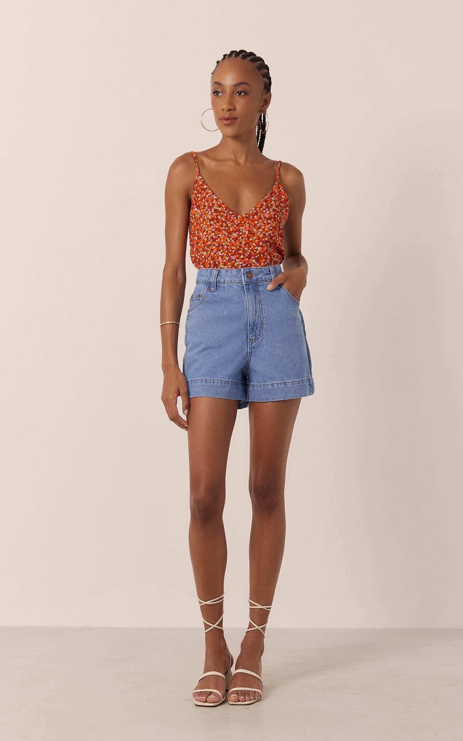 Short Nervuras Jeans Médio