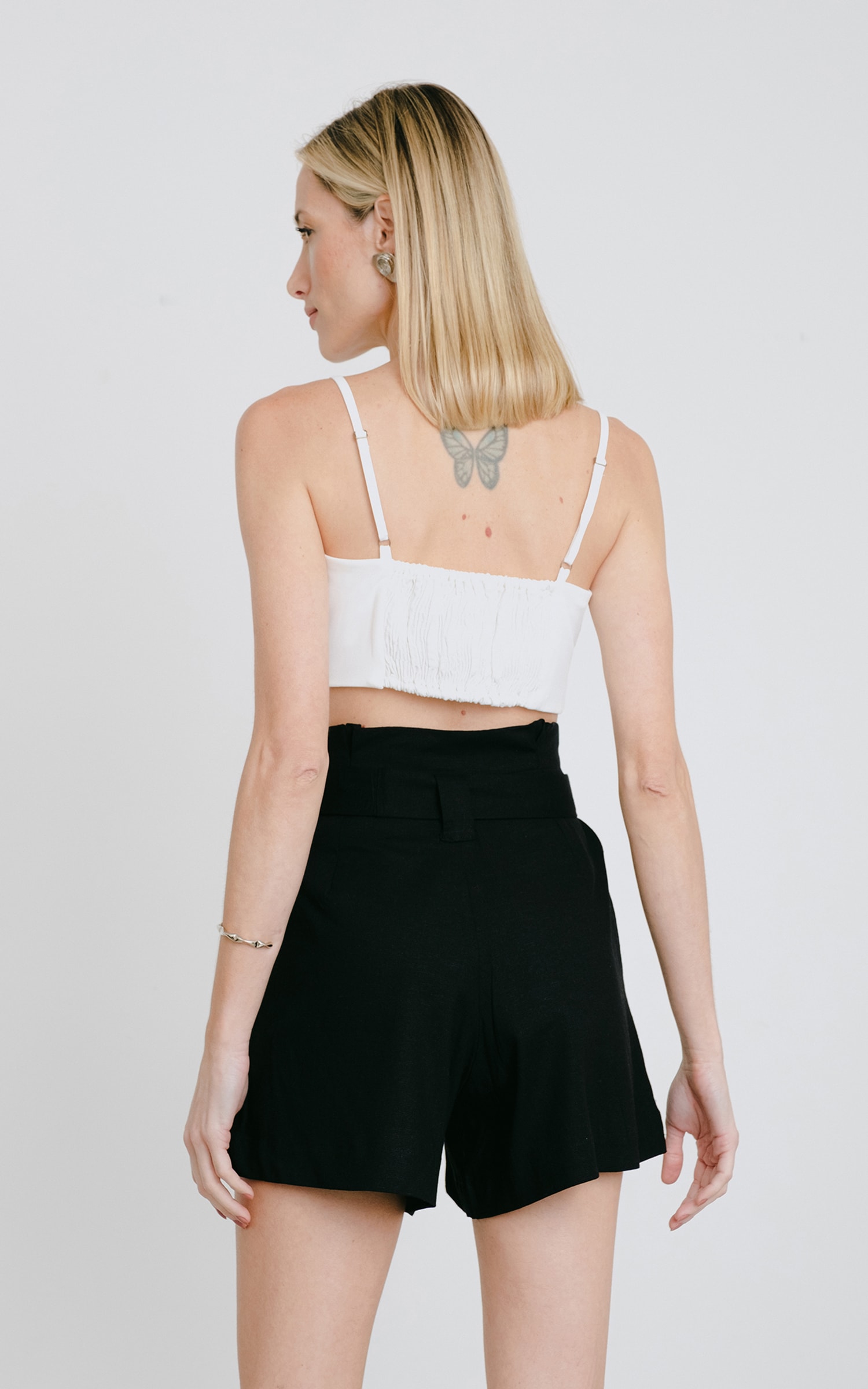 Short Neutro Preto