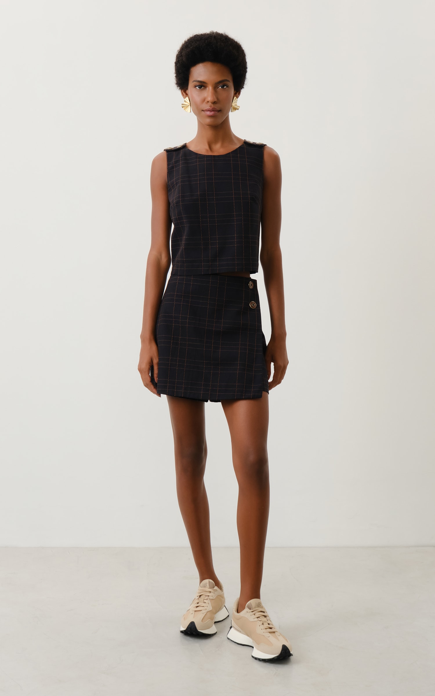 Short Saia Canela Preto