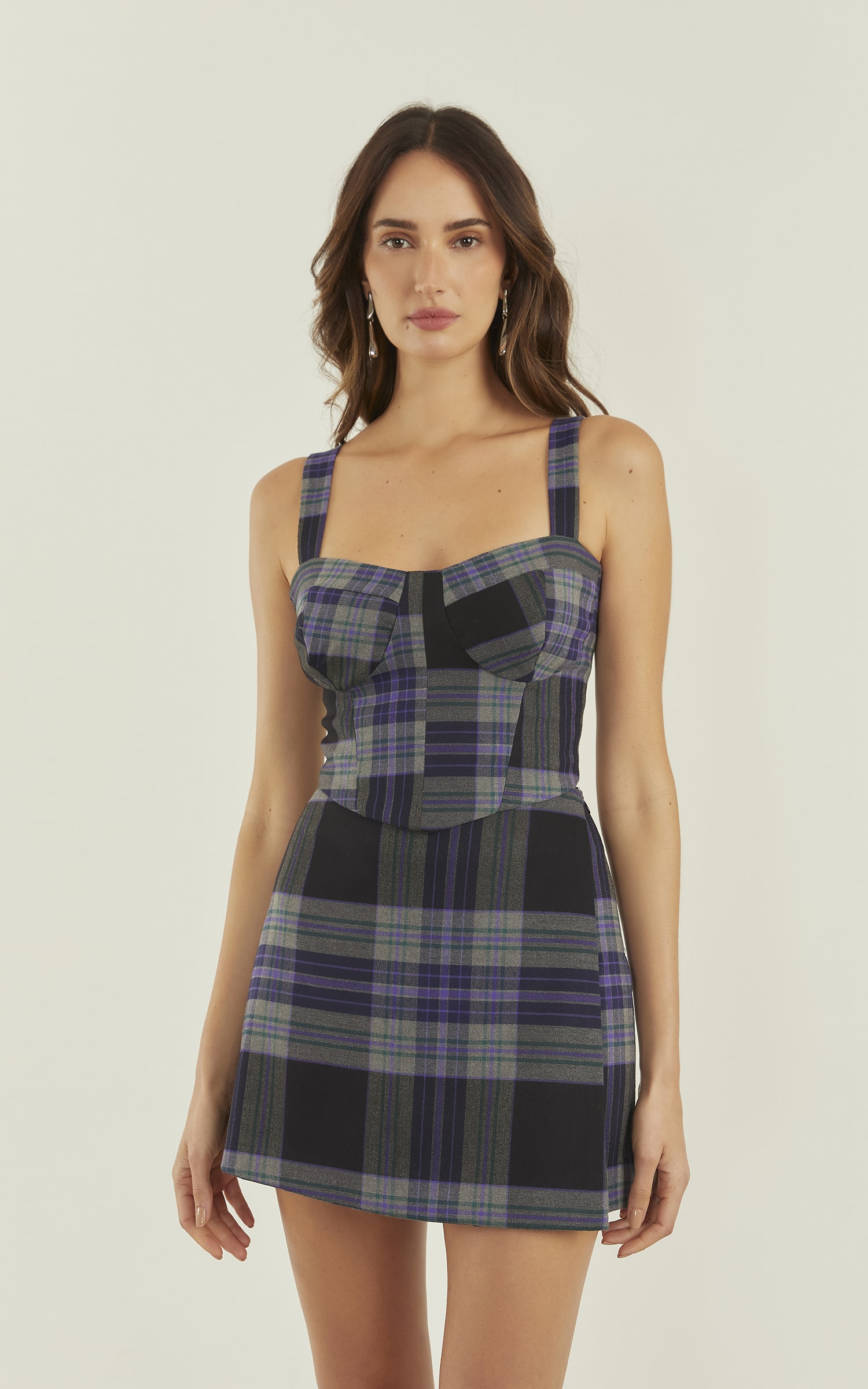 Short Saia Chess Preto