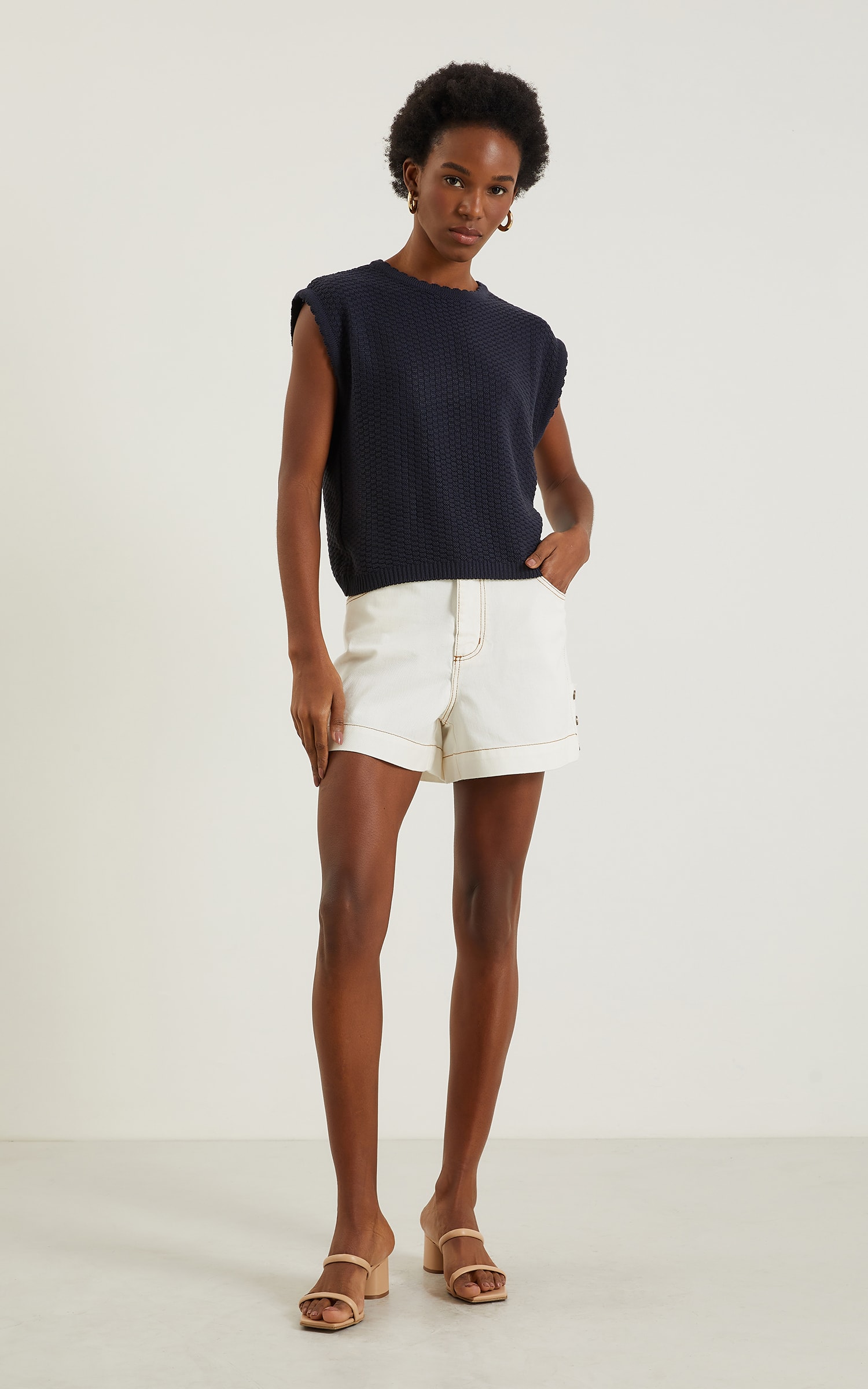 Short Sarja Botões Off White
