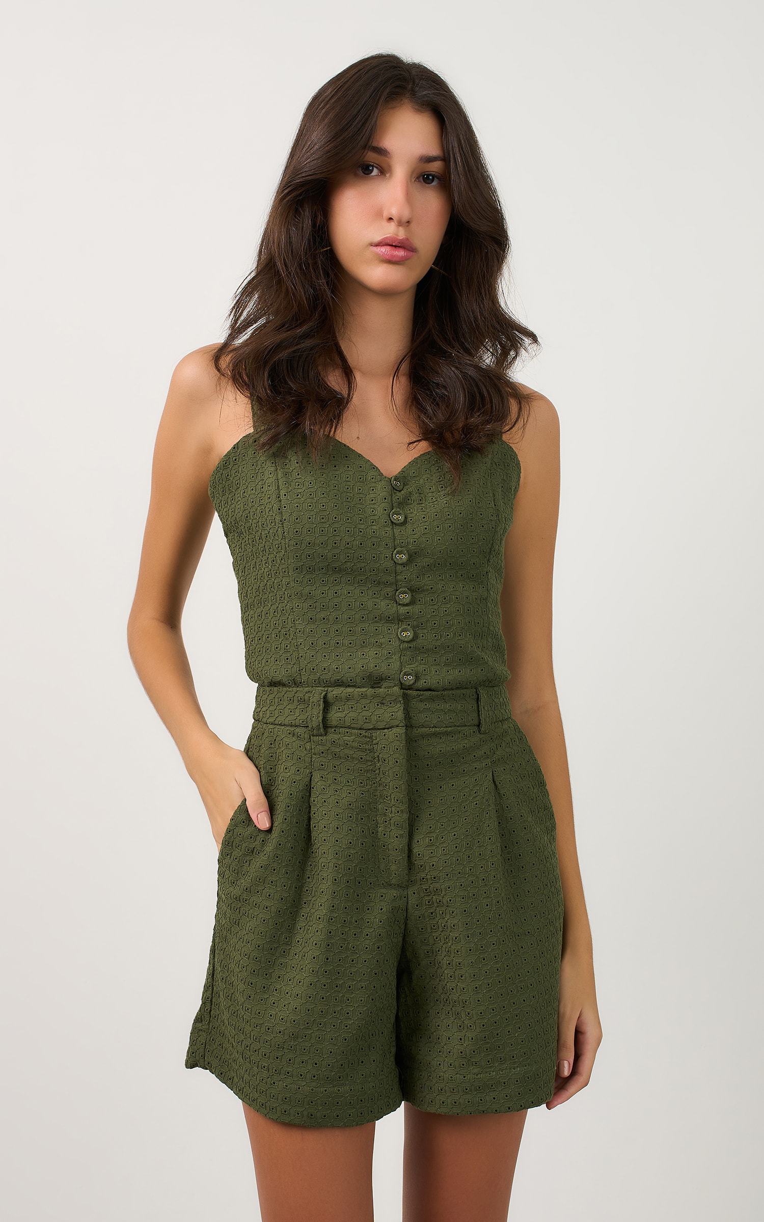 Short Selenita Verde Musgo