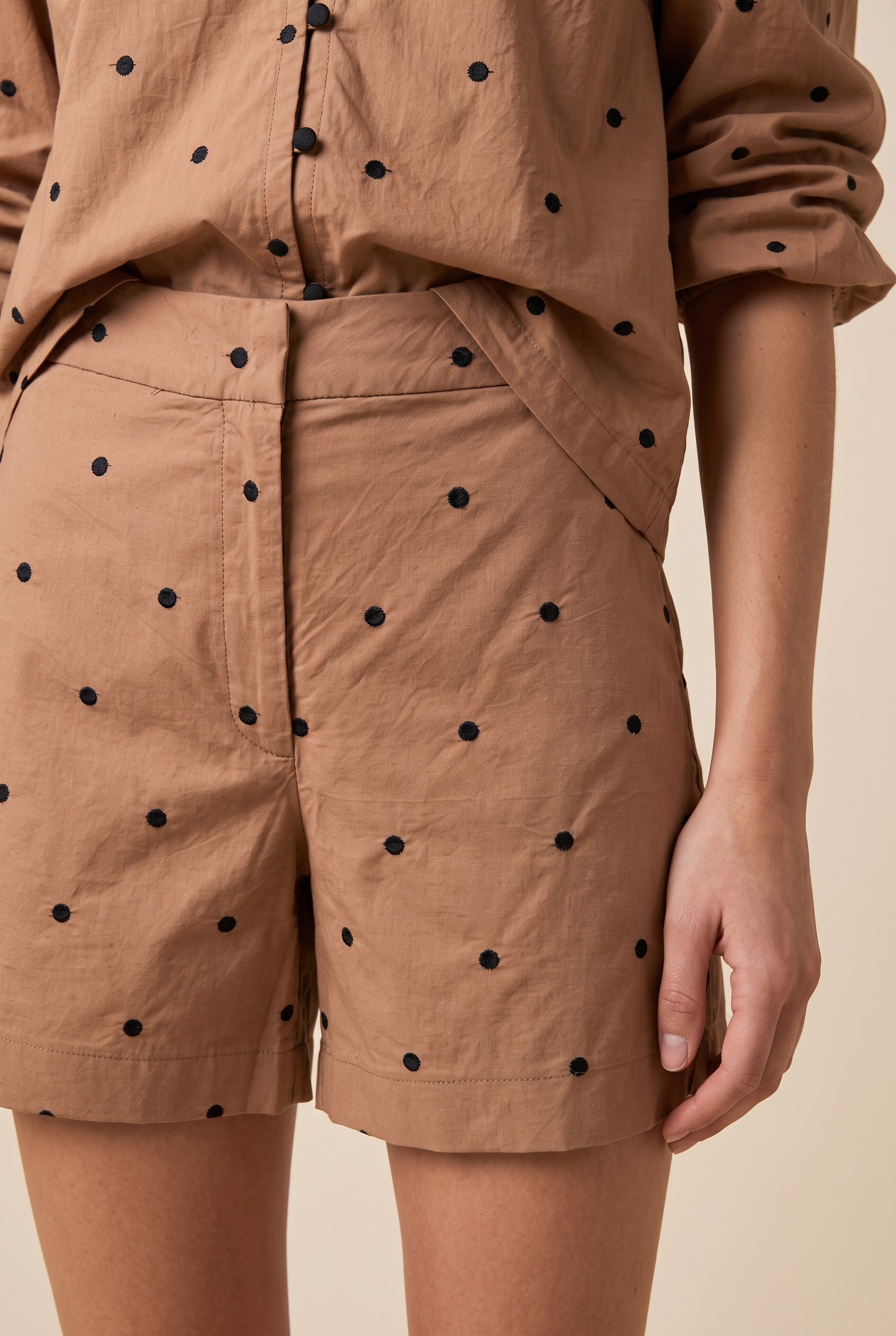 Short Vital Caqui