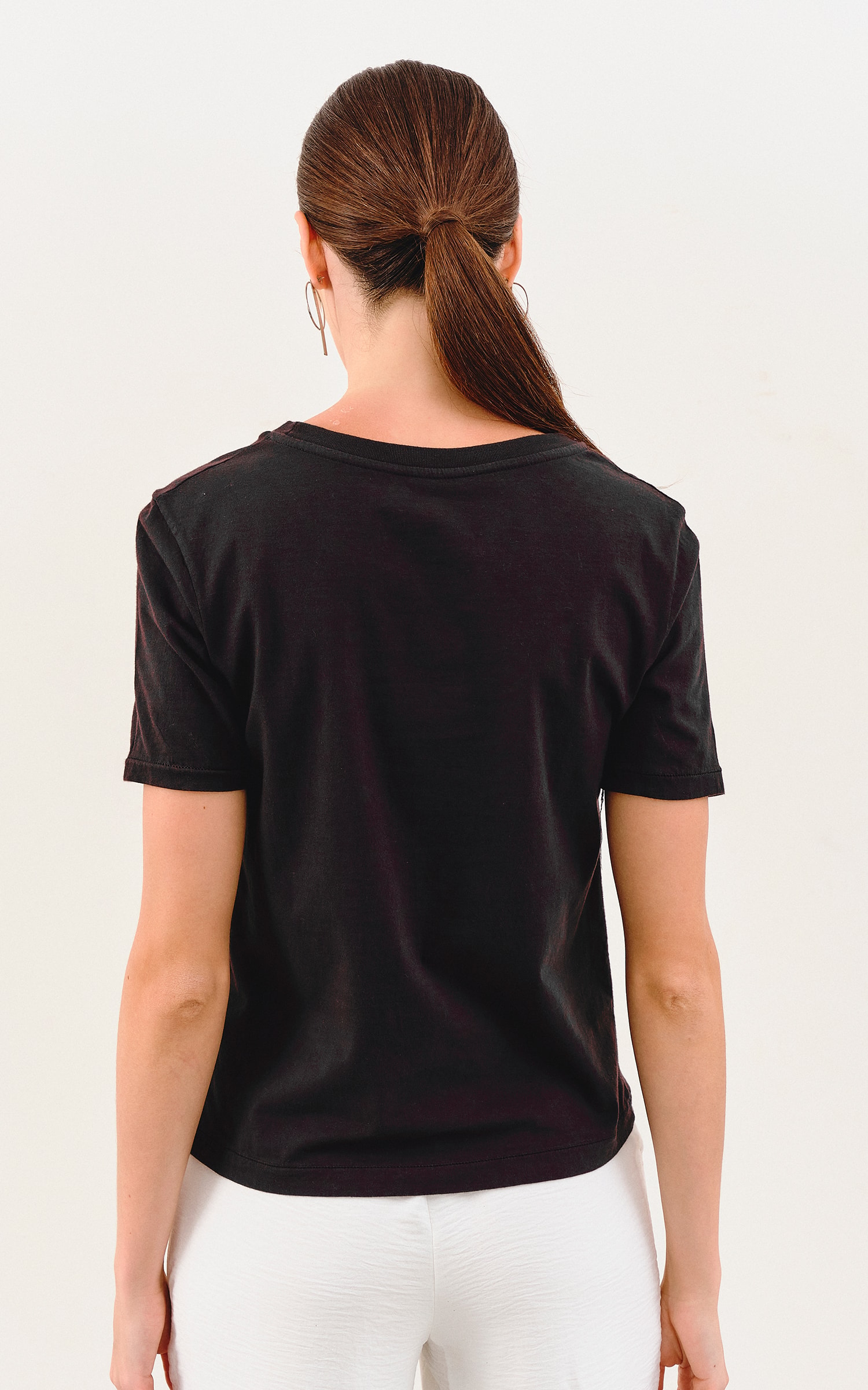 T-Shirt Bordada Cogumelos Preto