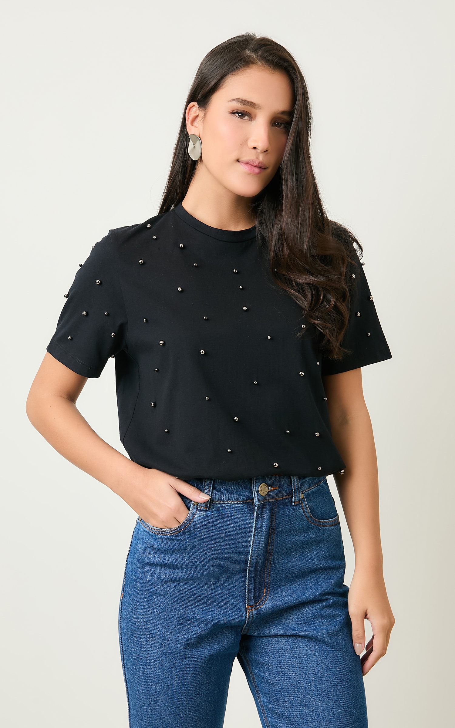 T-Shirt Bordada Perolas Preto