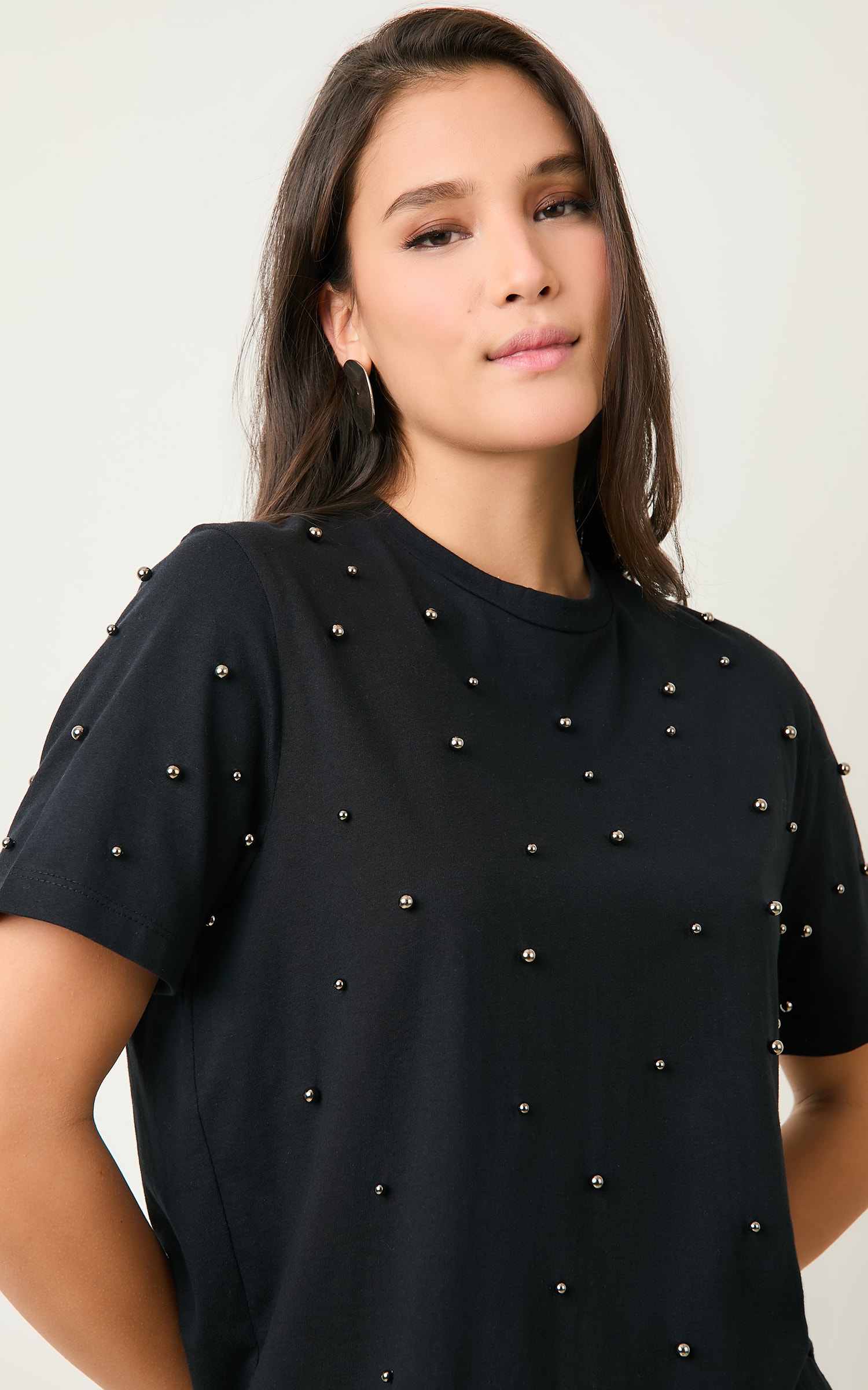 T-Shirt Bordada Perolas Preto