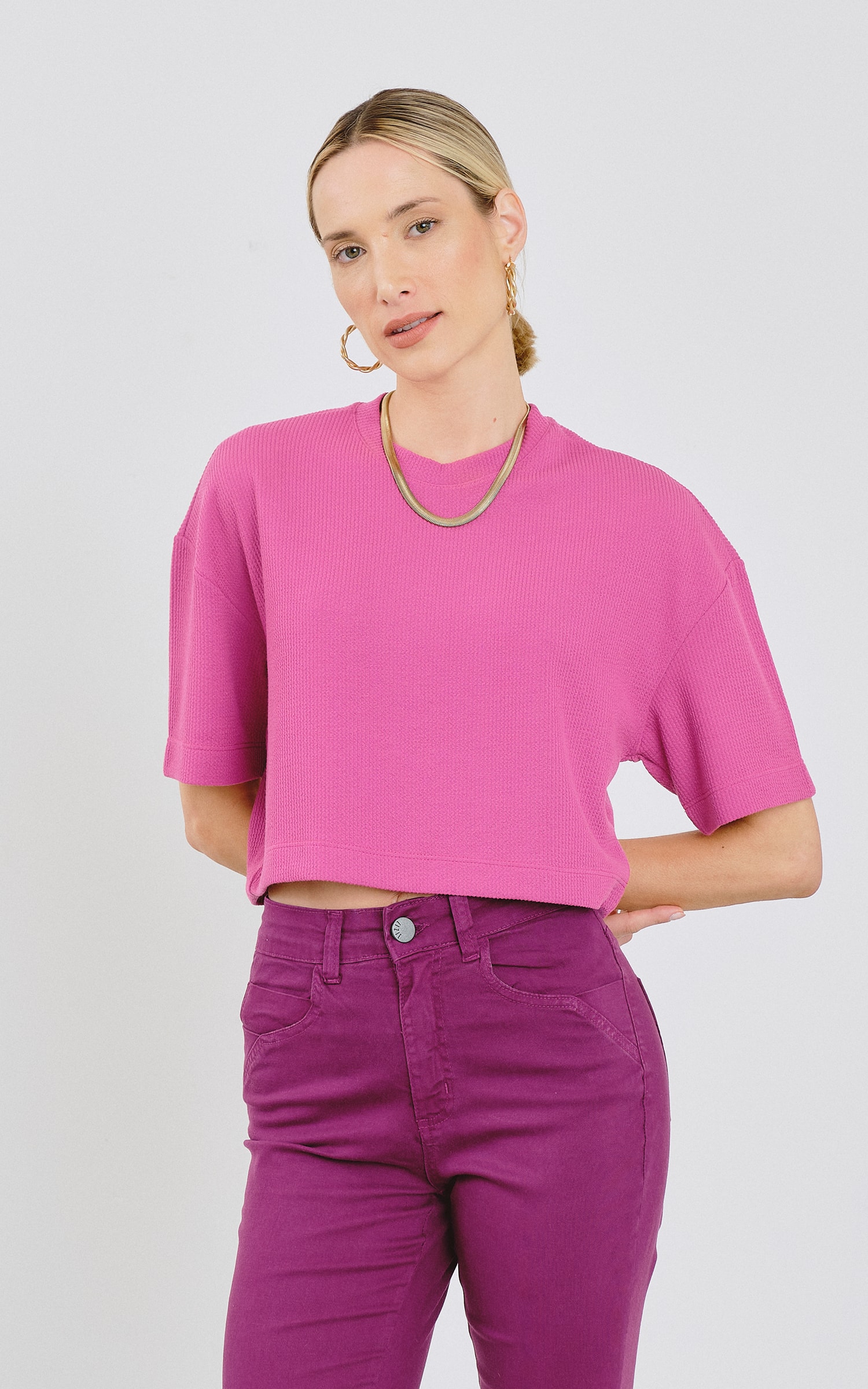 T-Shirt Cropped Malha Textura Fúcsia