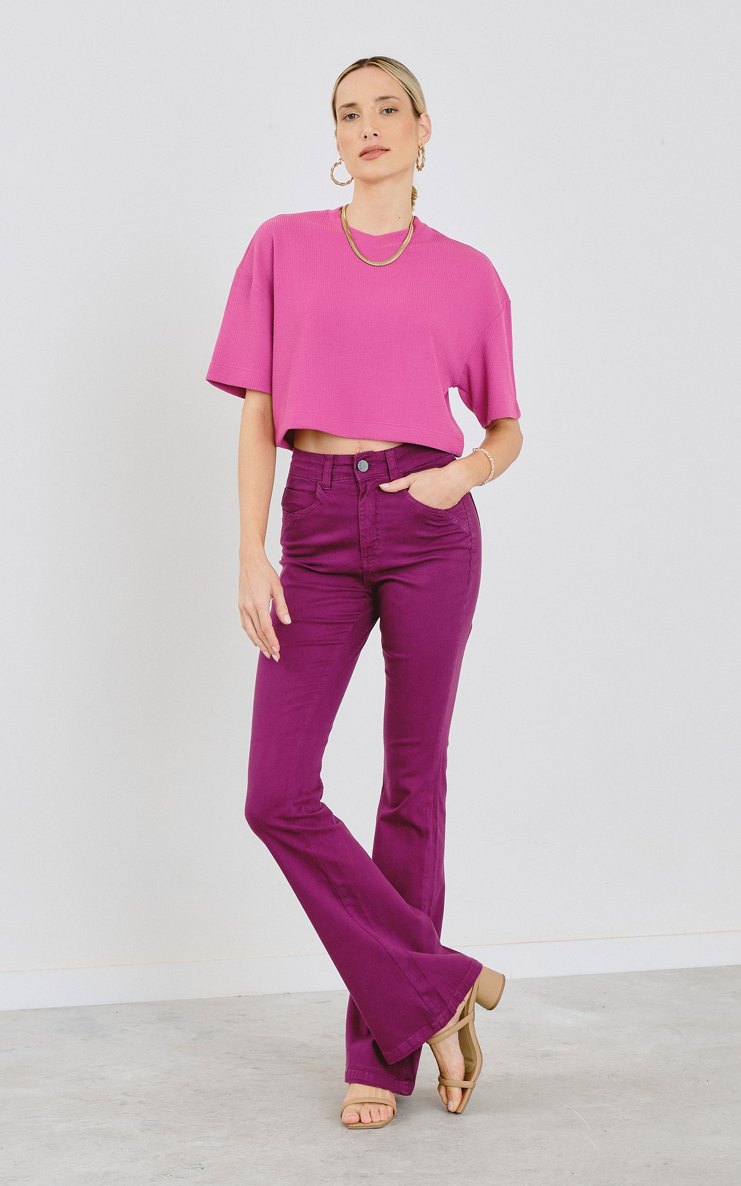 T-Shirt Cropped Malha Textura Fúcsia