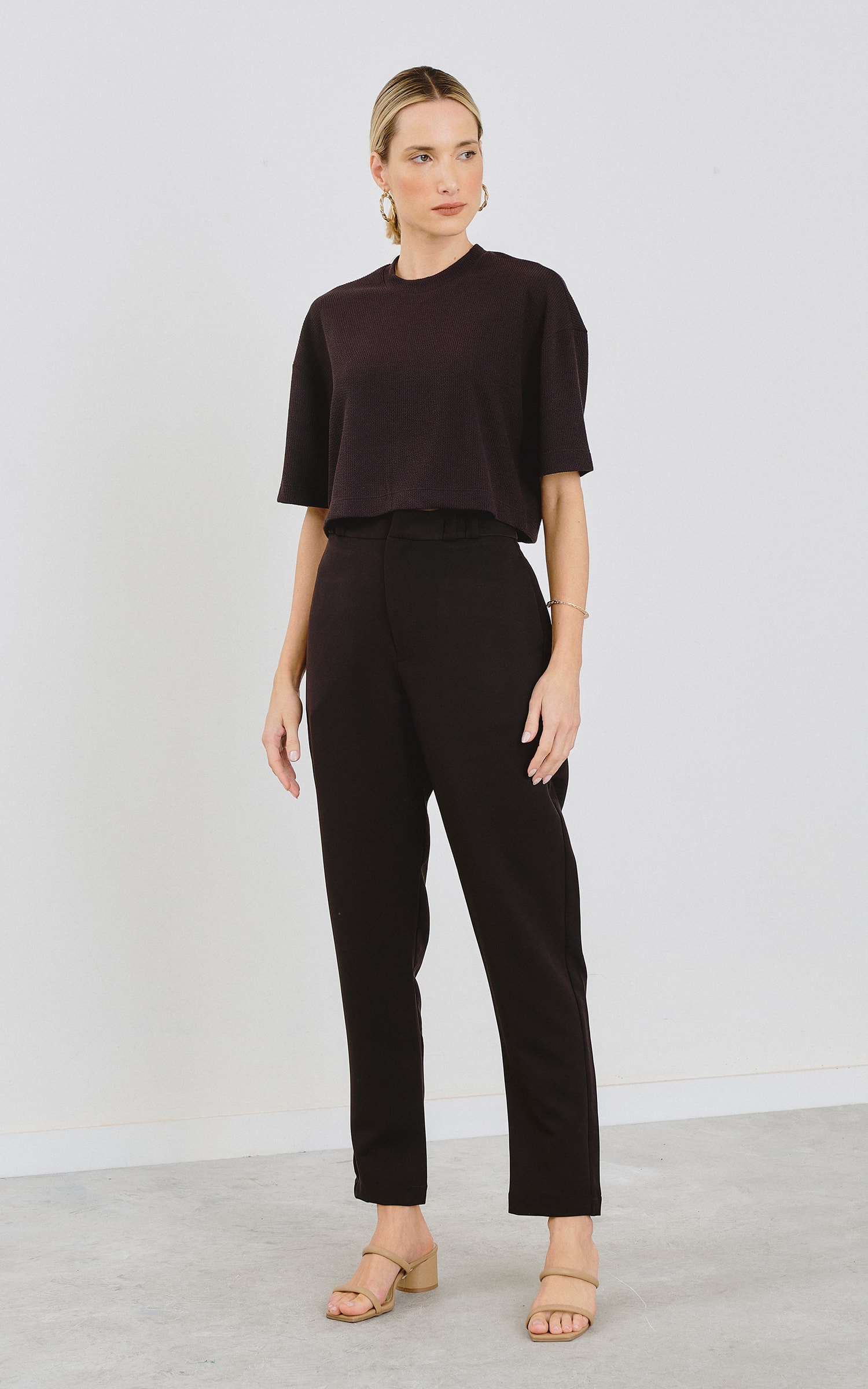 T-Shirt Cropped Malha Textura Preto