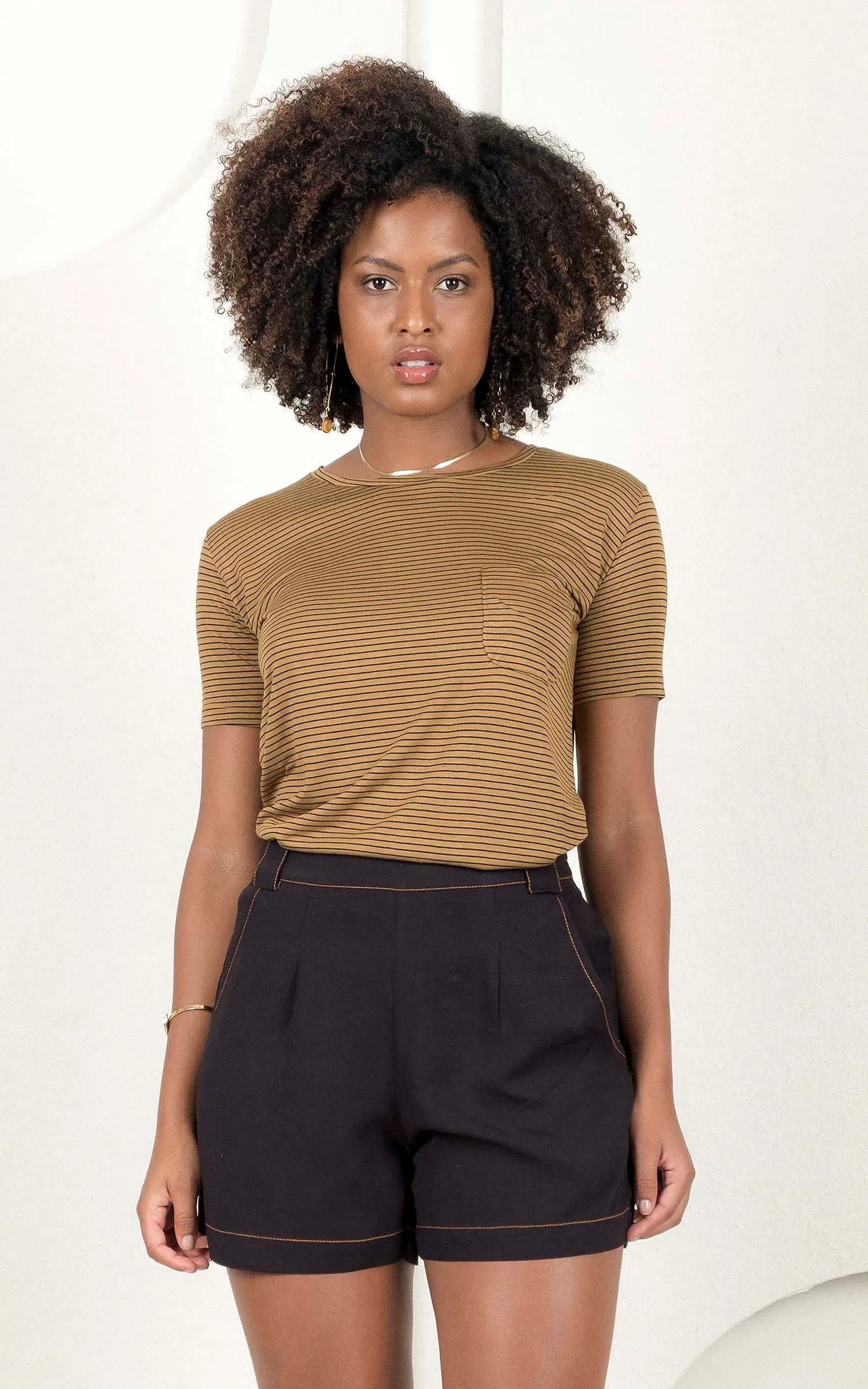 T-Shirt Listra Bolso Caramelo