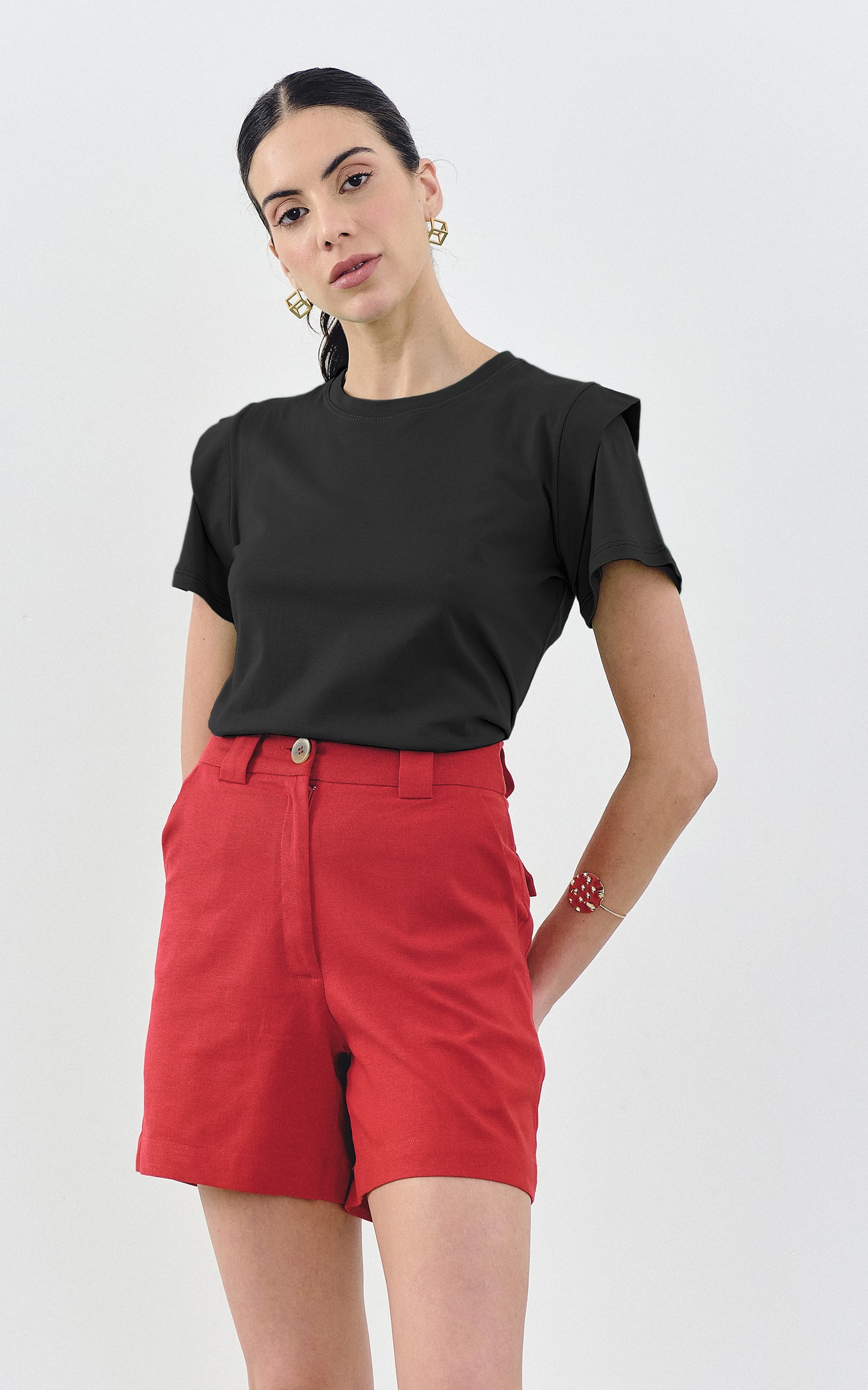 T-Shirt Malha Detalhe Ombro Preto