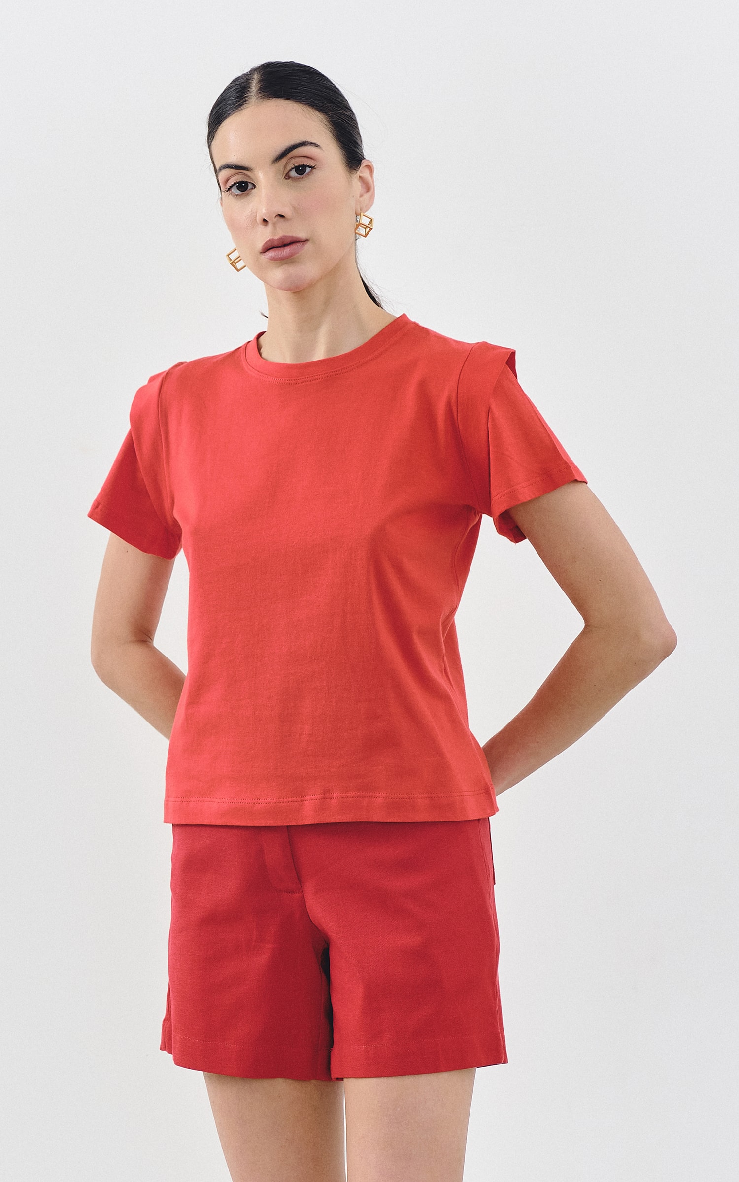 T-Shirt Malha Detalhe Ombro Vermelho