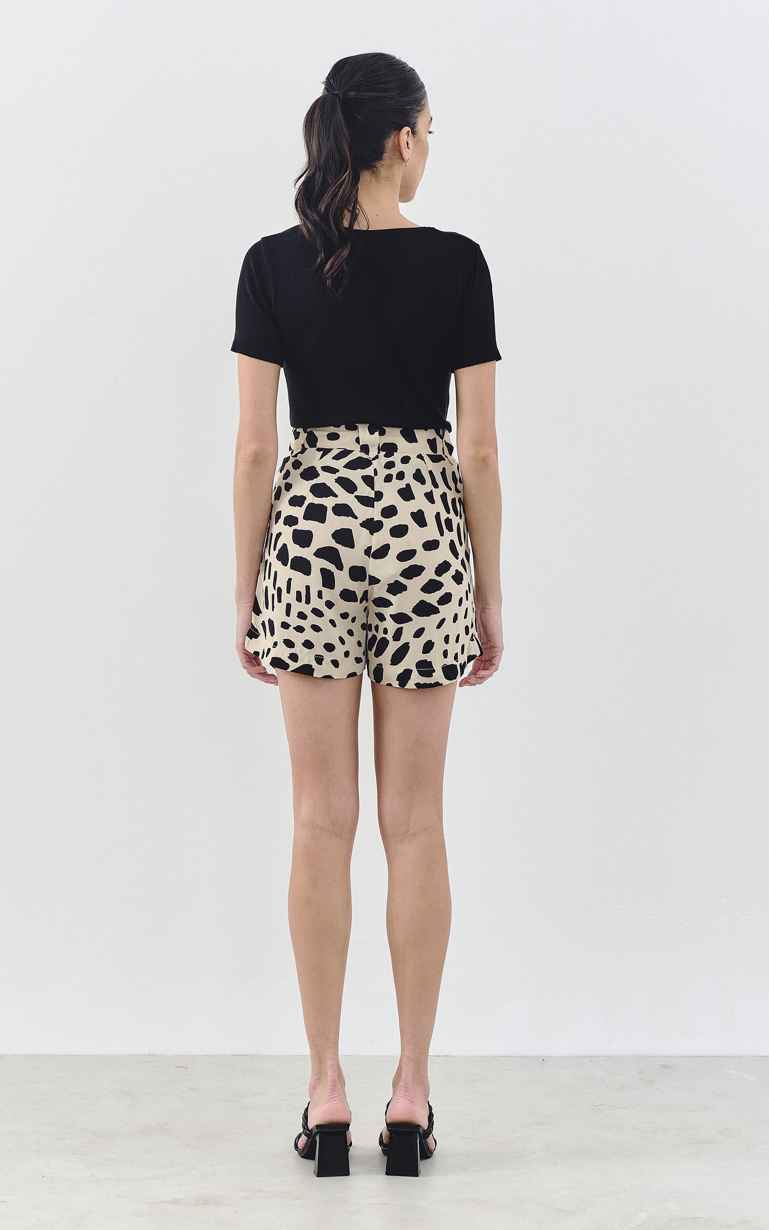T-Shirt Tricot Decote v Preto