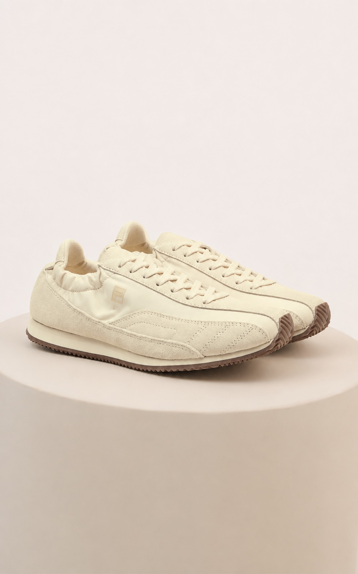 Tênis Fila Vintage Feminino Off White