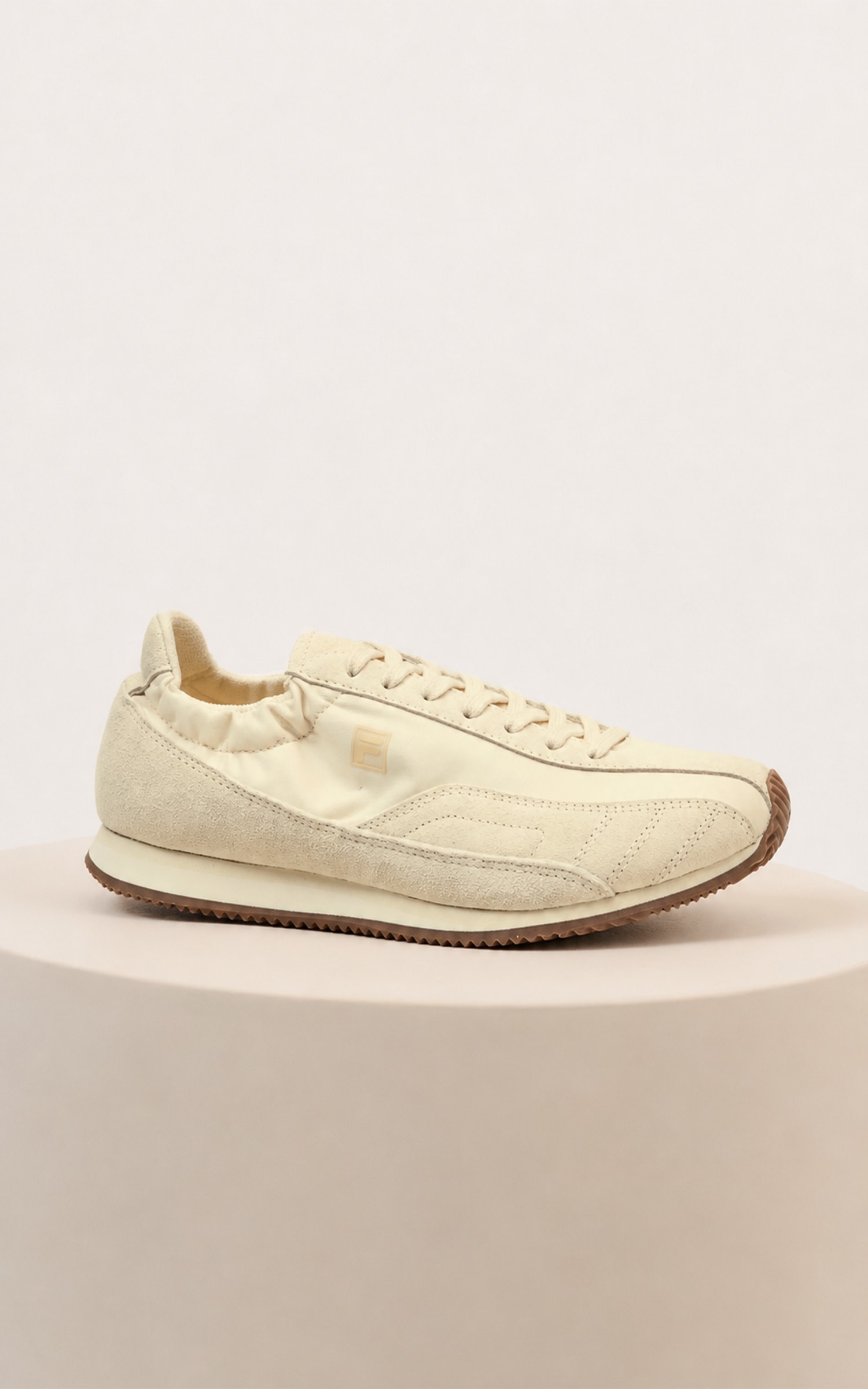 Tênis Fila Vintage Feminino Off White