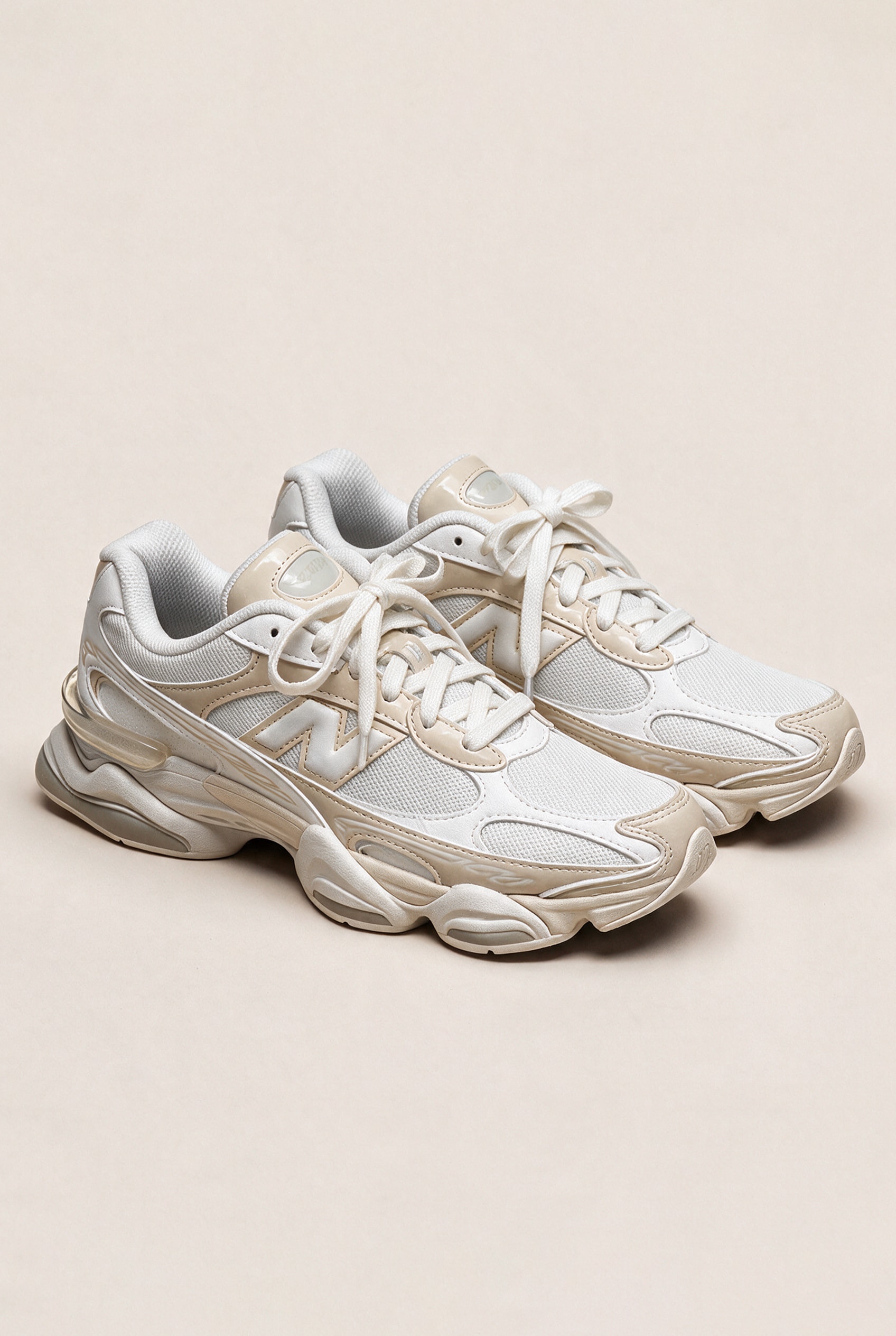 Tenis Nb 960 Baunilha