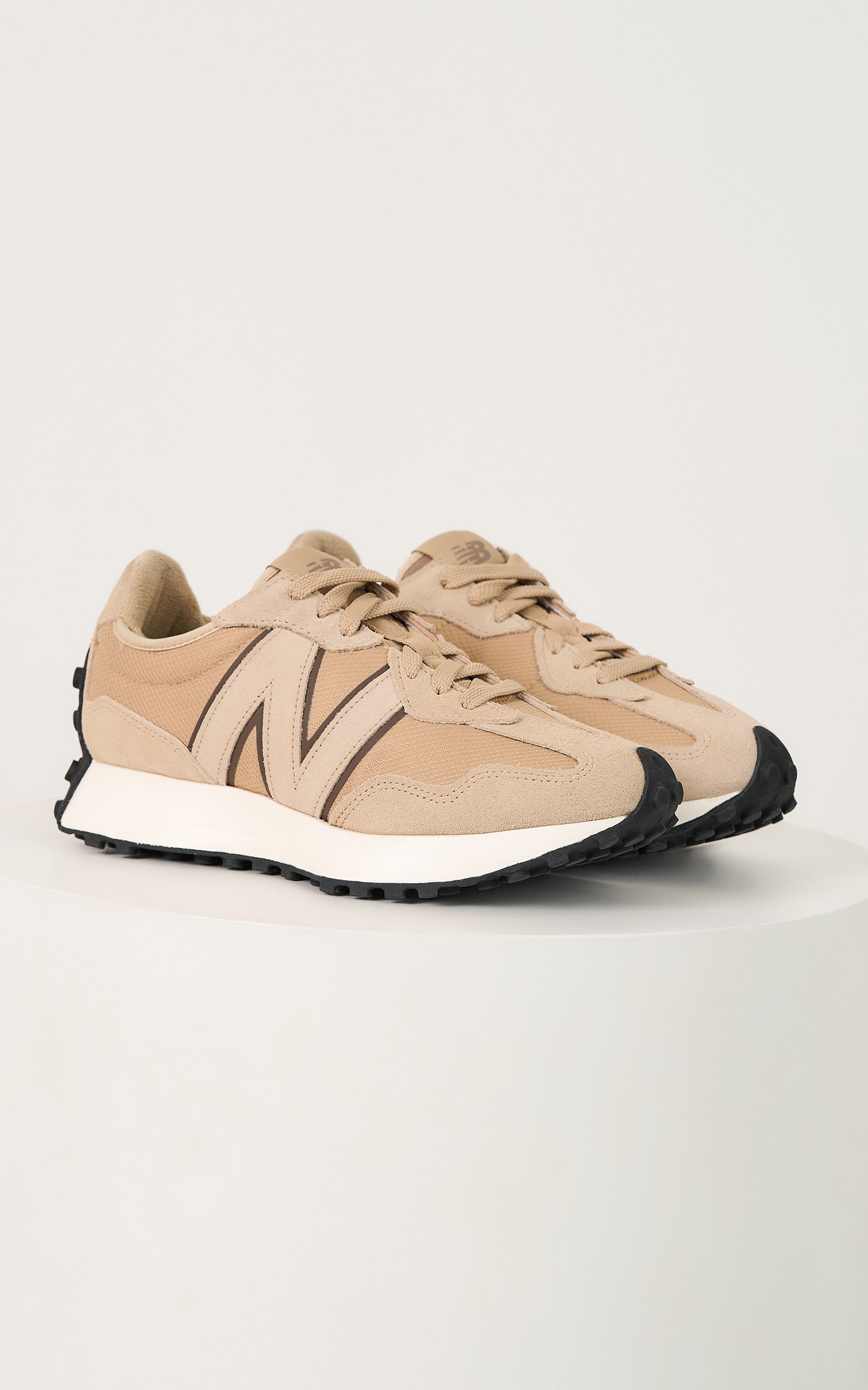 Tenis New Balance 327 Nude
