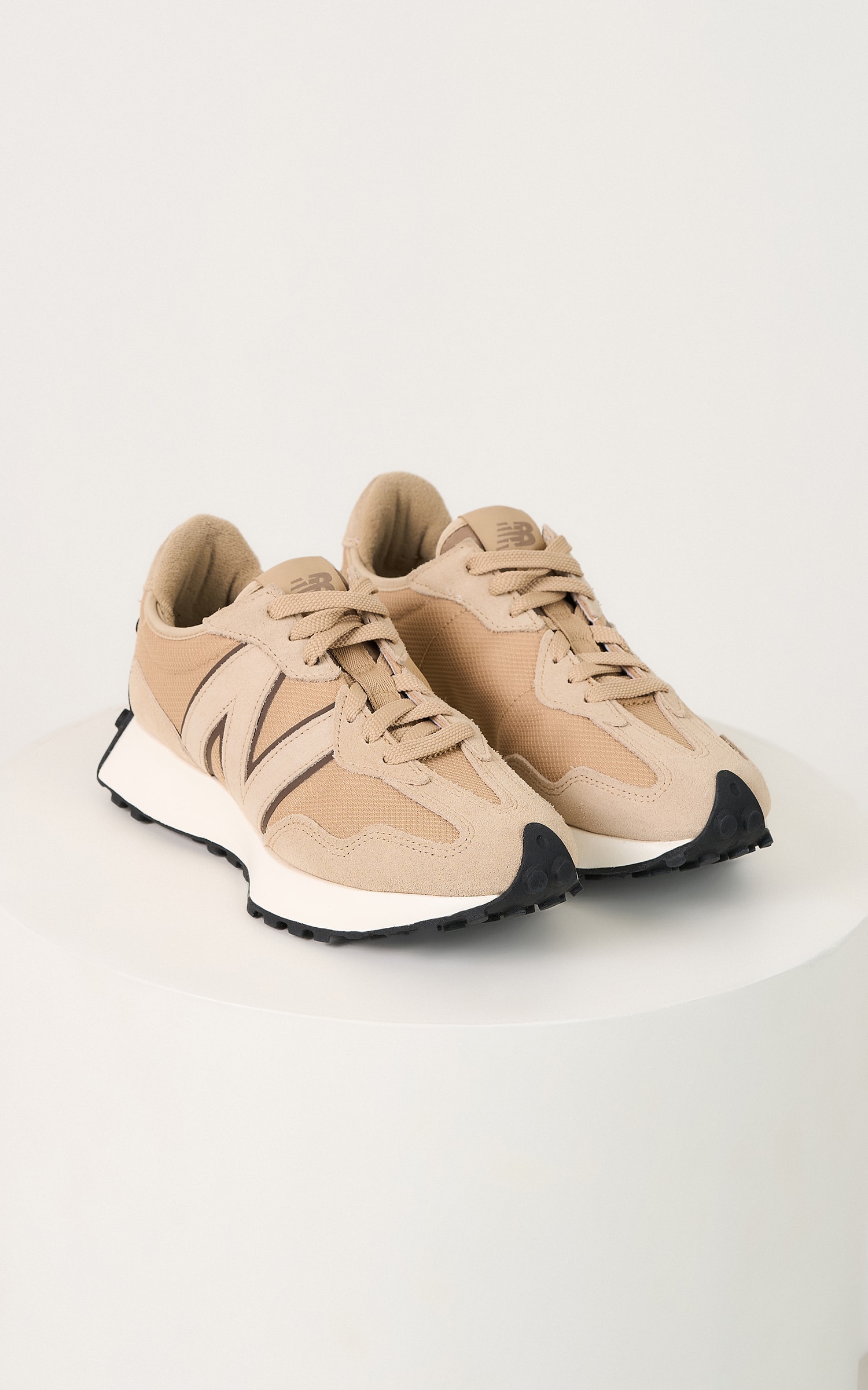 Tenis New Balance 327 Nude