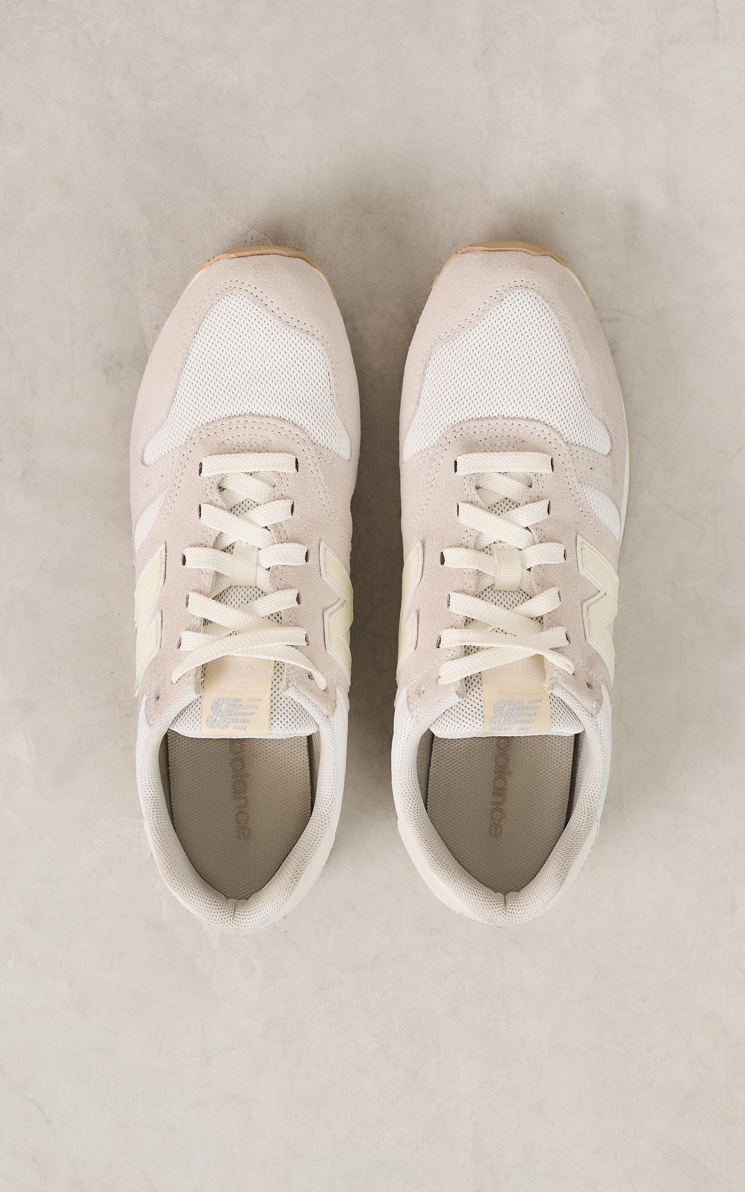 Tenis New Balance 373 Classico Off White