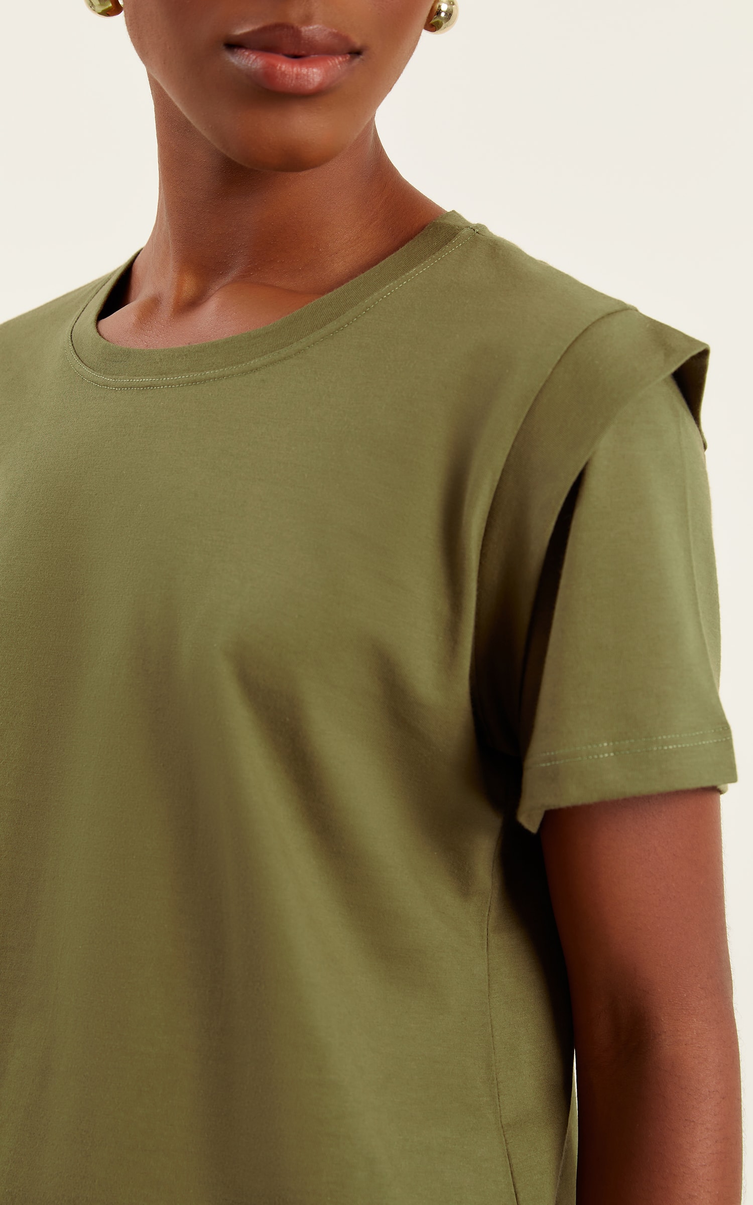 Tshirt Detalhe Manga Verde Musgo