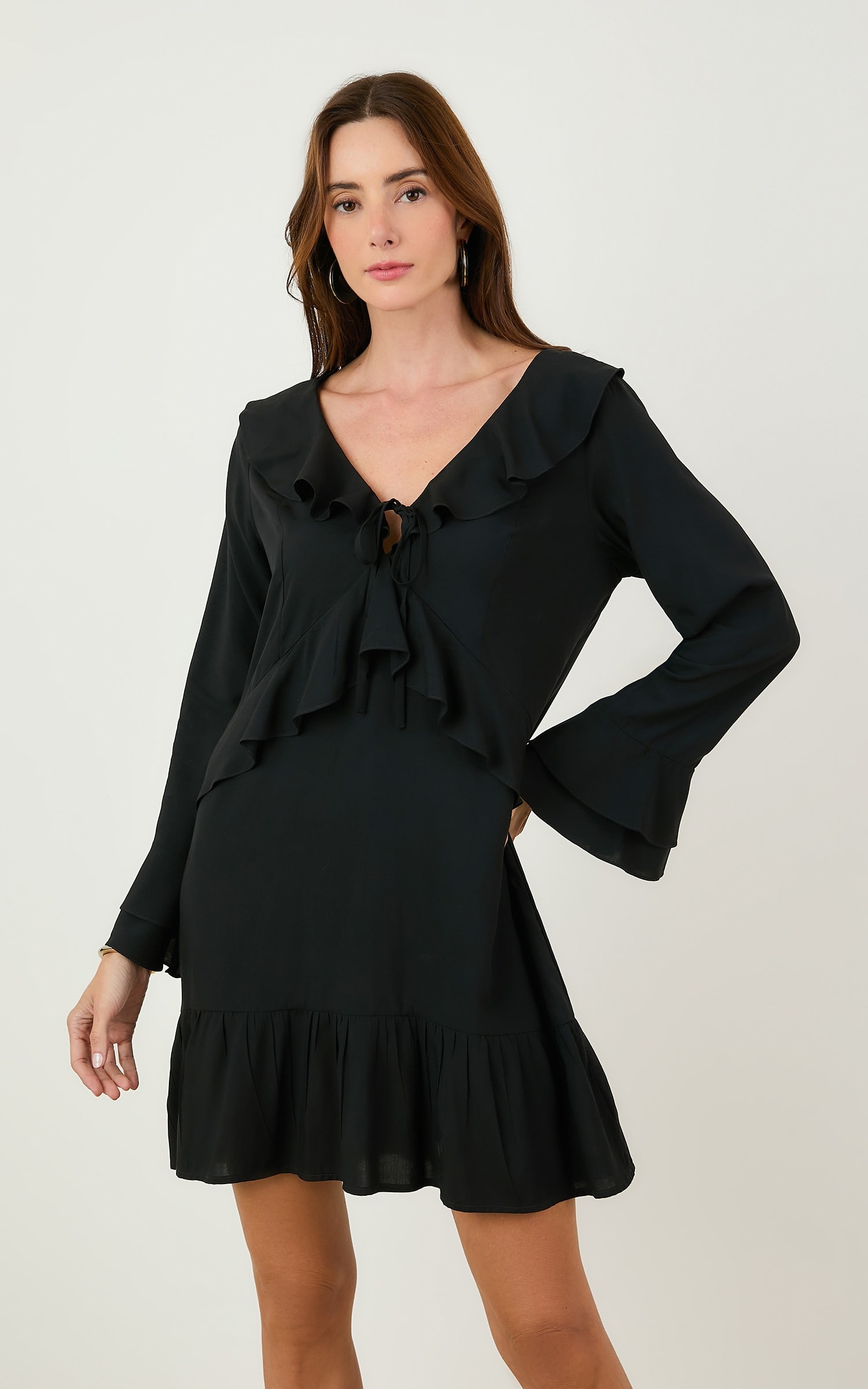Vestido Babados Curto Preto