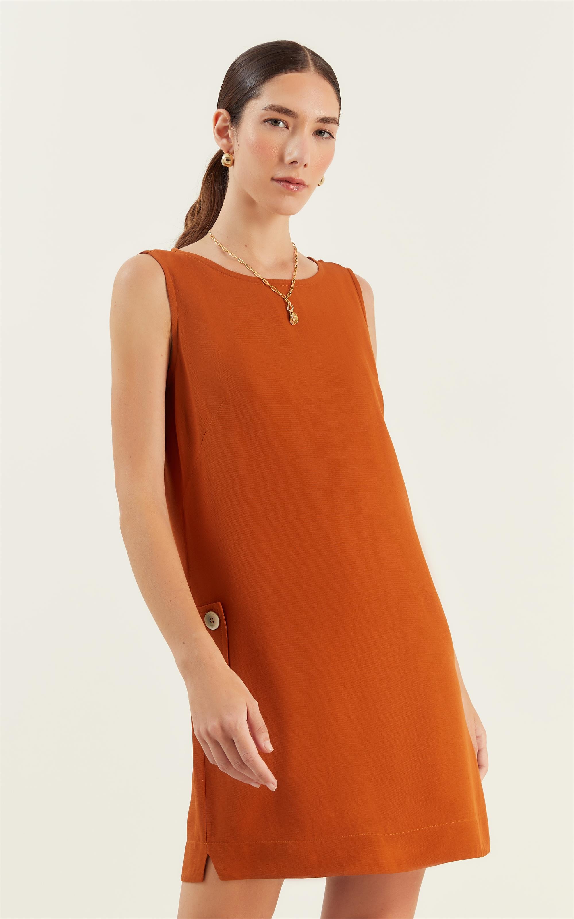 Vestido Basic Cave Caramelo