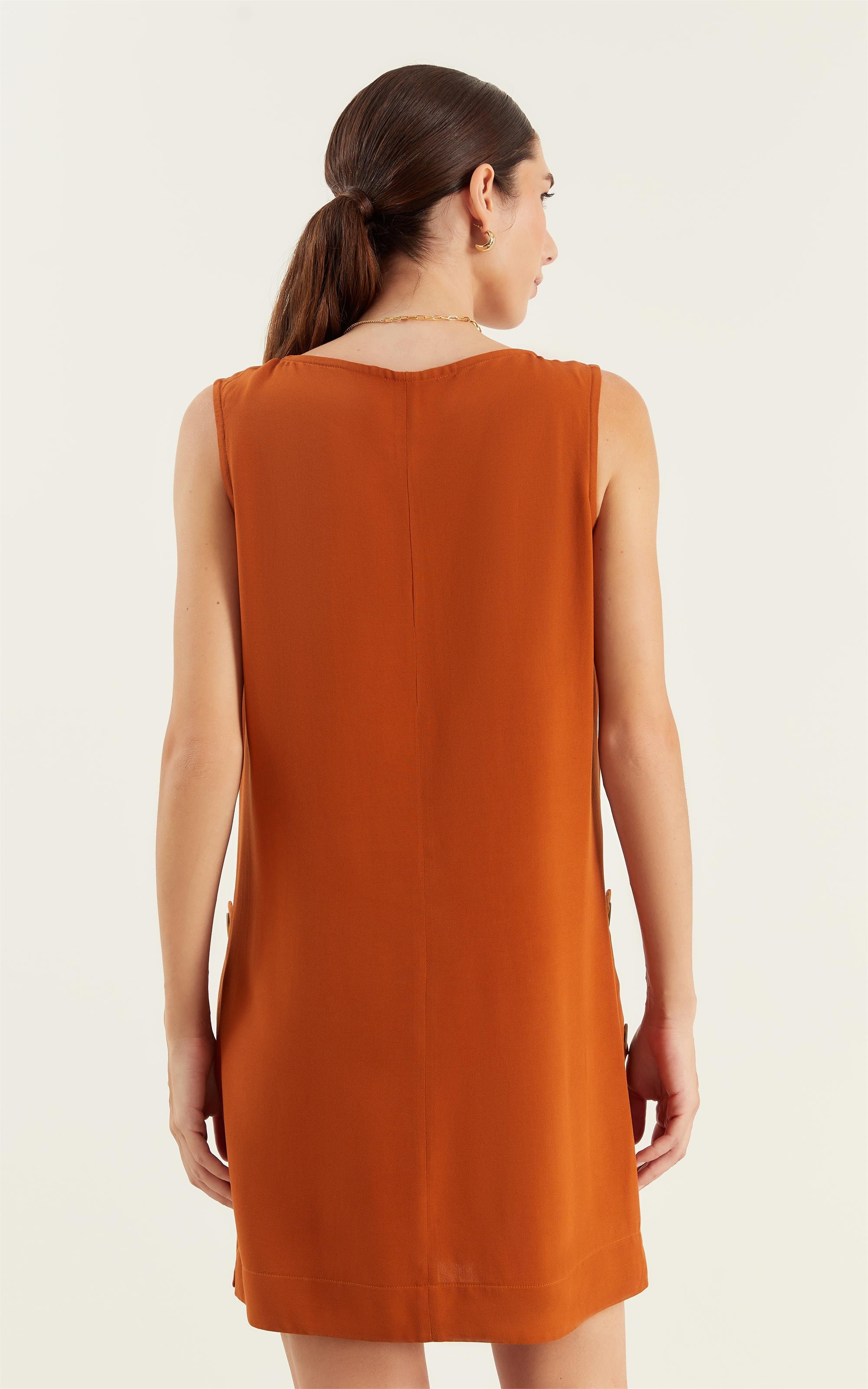 Vestido Basic Cave Caramelo