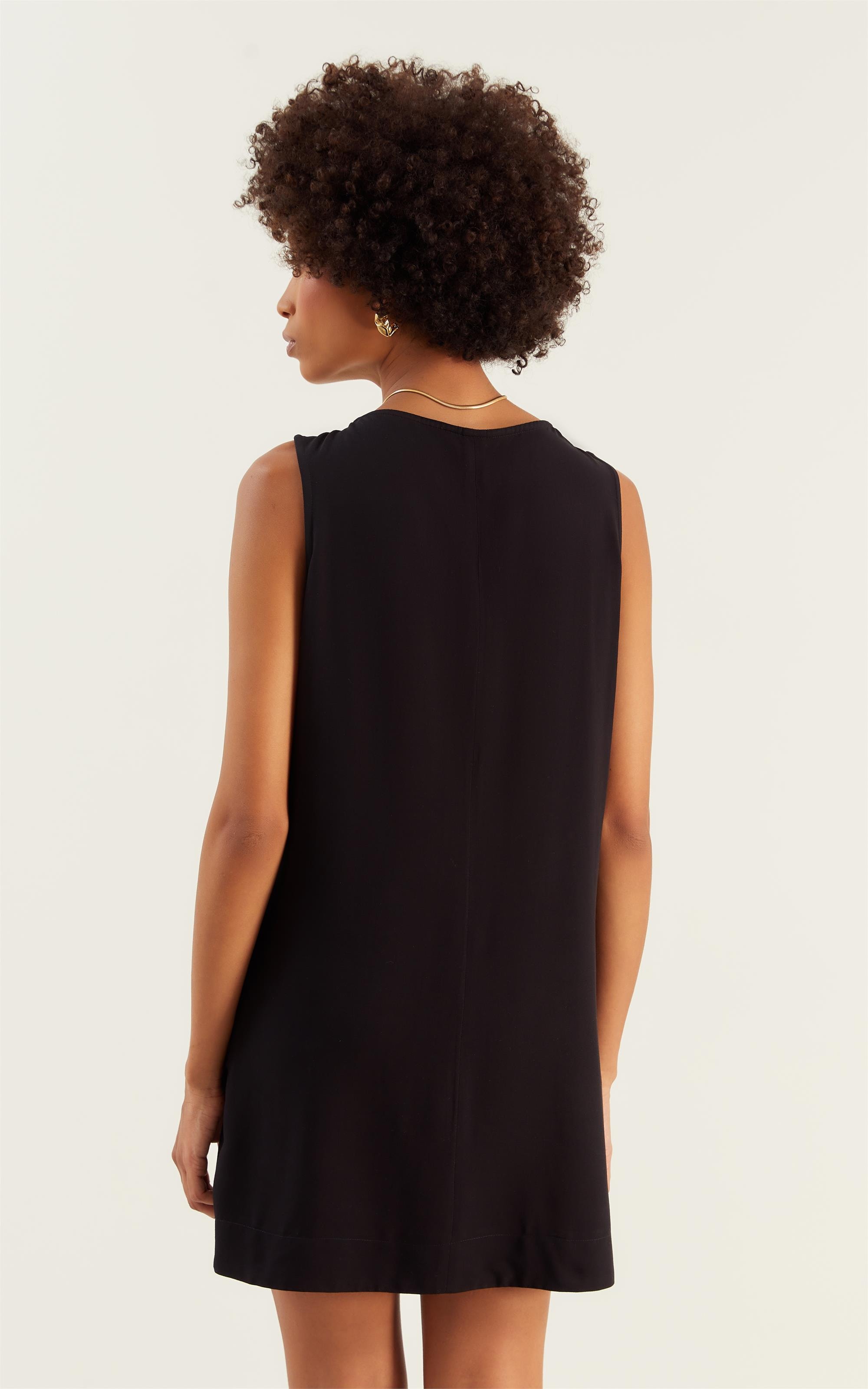 Vestido Basic Cave Preto