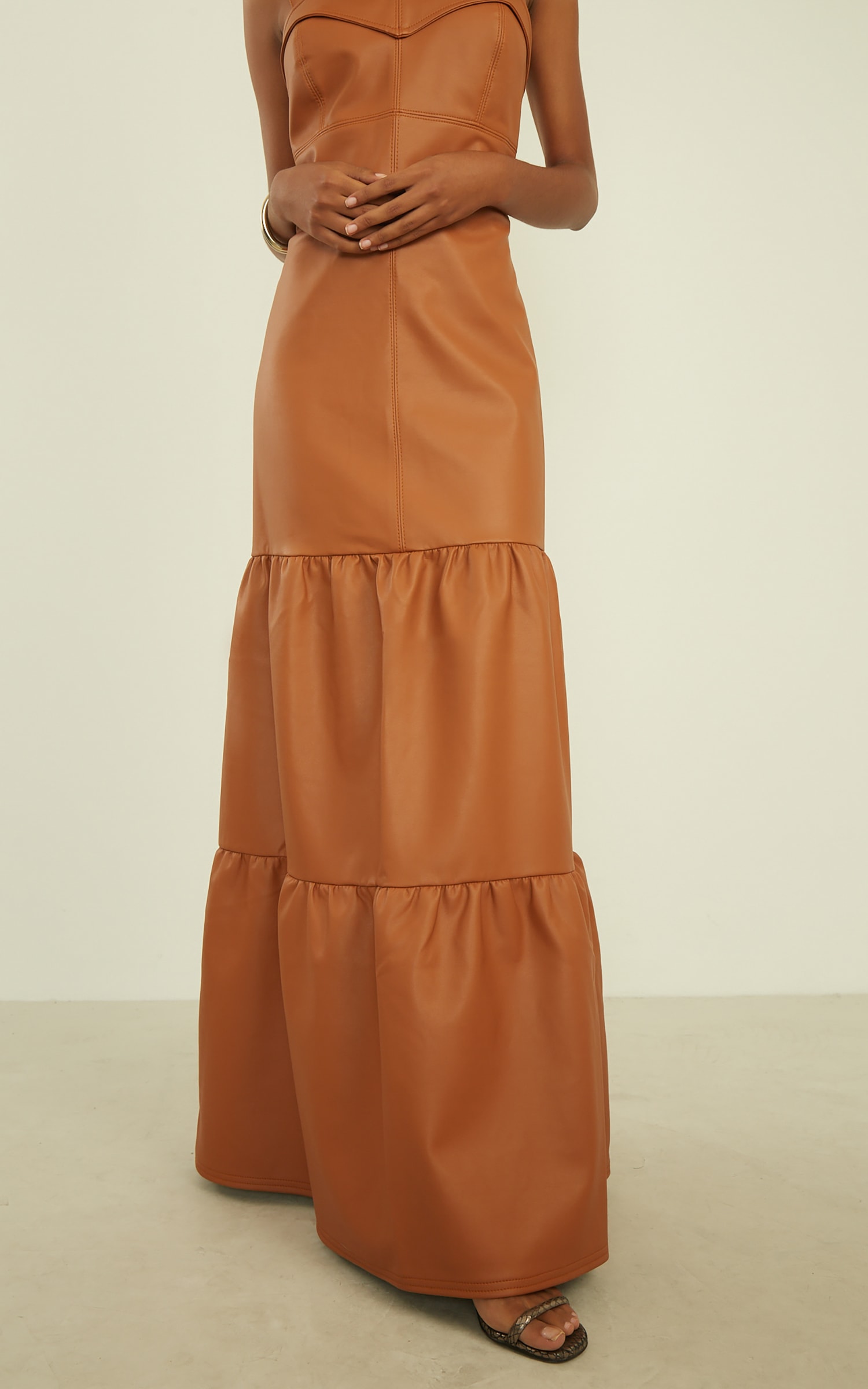 Vestido Camadas Like Leather Caramelo