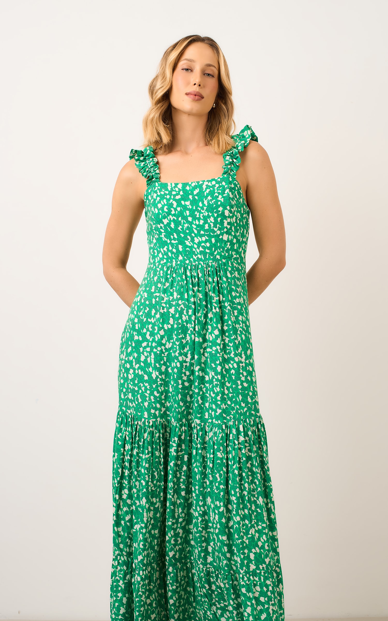 Vestido Cropped Aloia Verde b