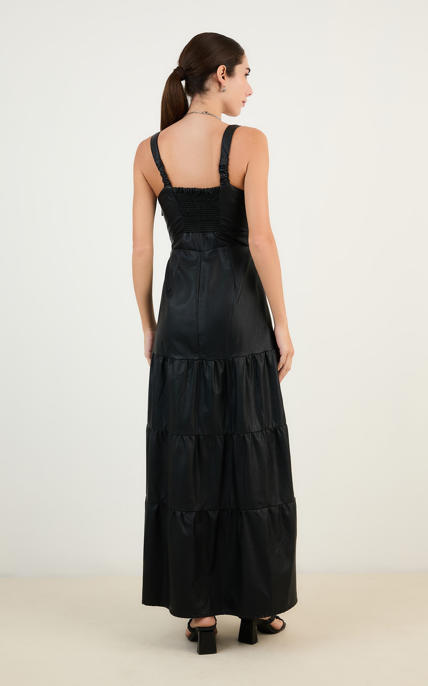 Vestido Cropped Like Leather Preto