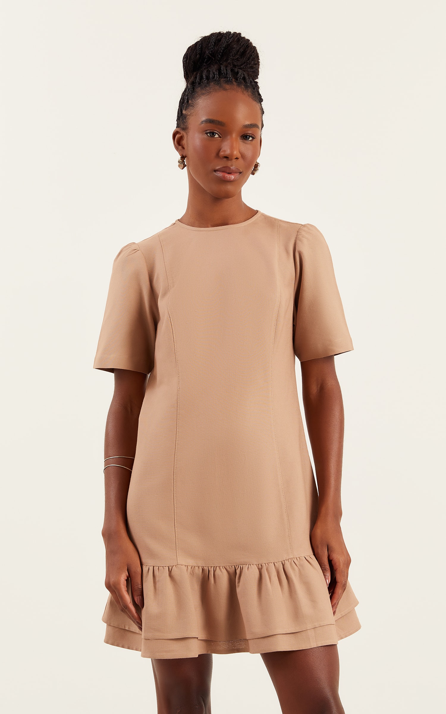 Vestido Curto Babados Lake Caqui
