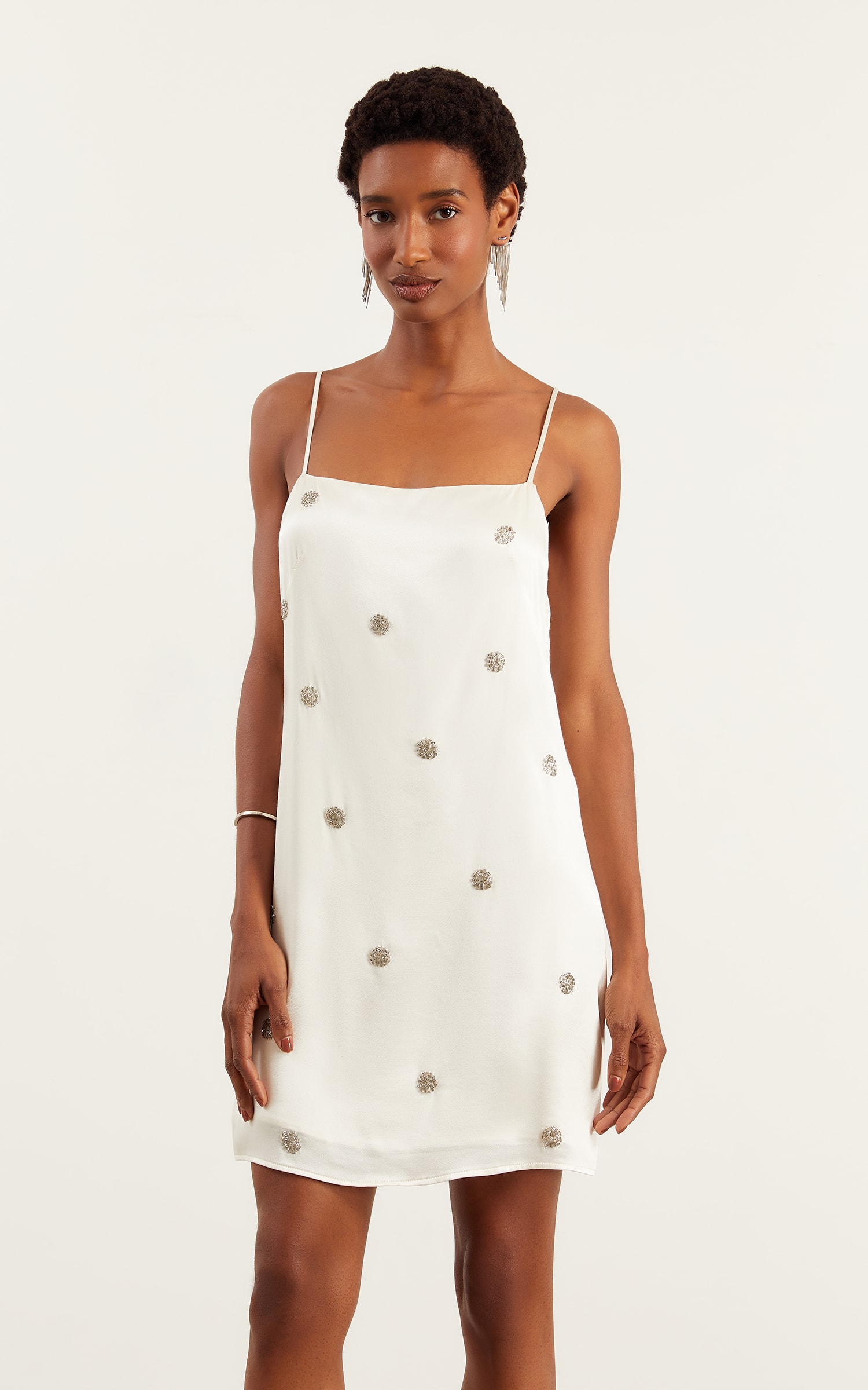 Vestido Curto Bordado Off White