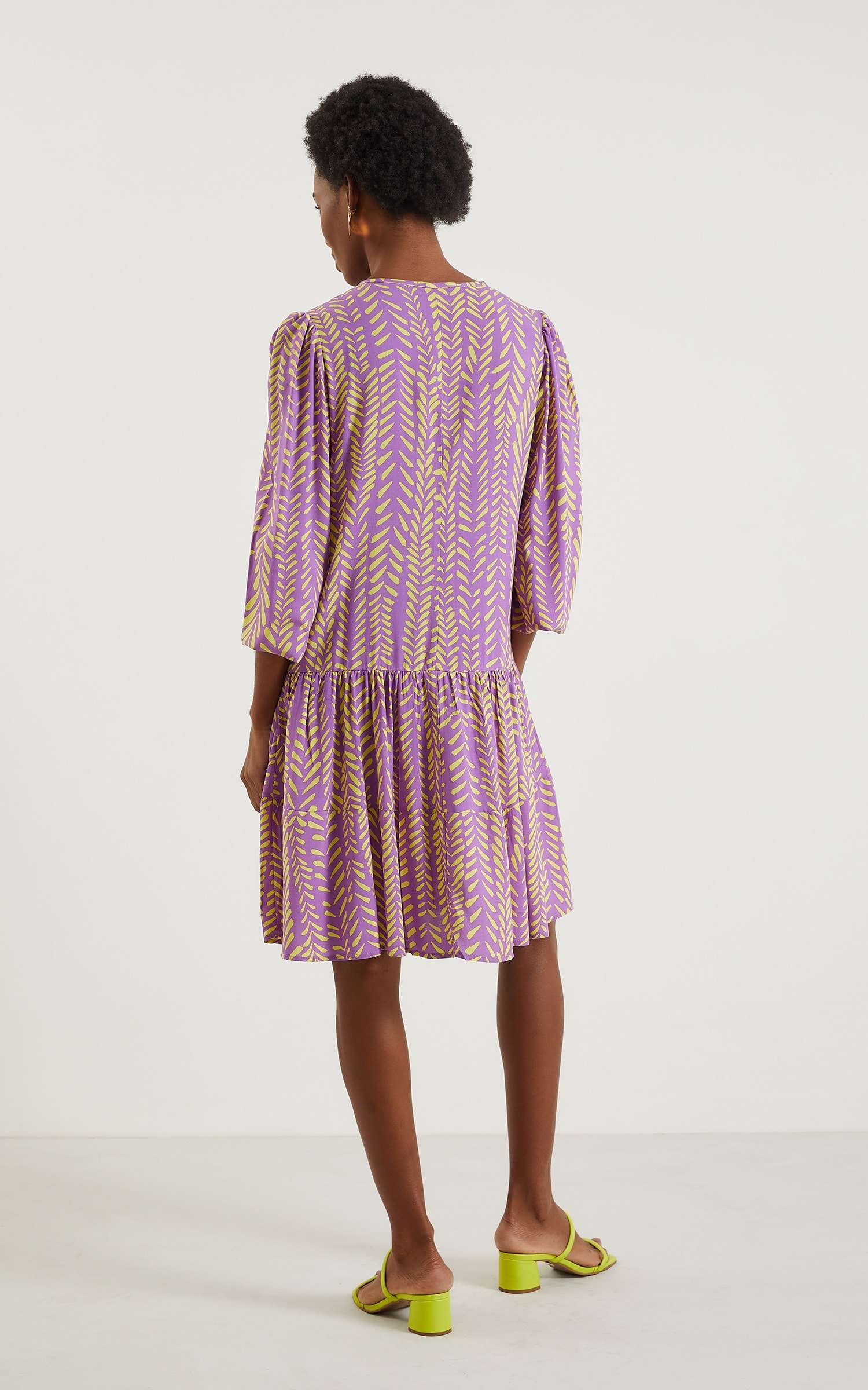 Vestido Curto Colorir Roxo