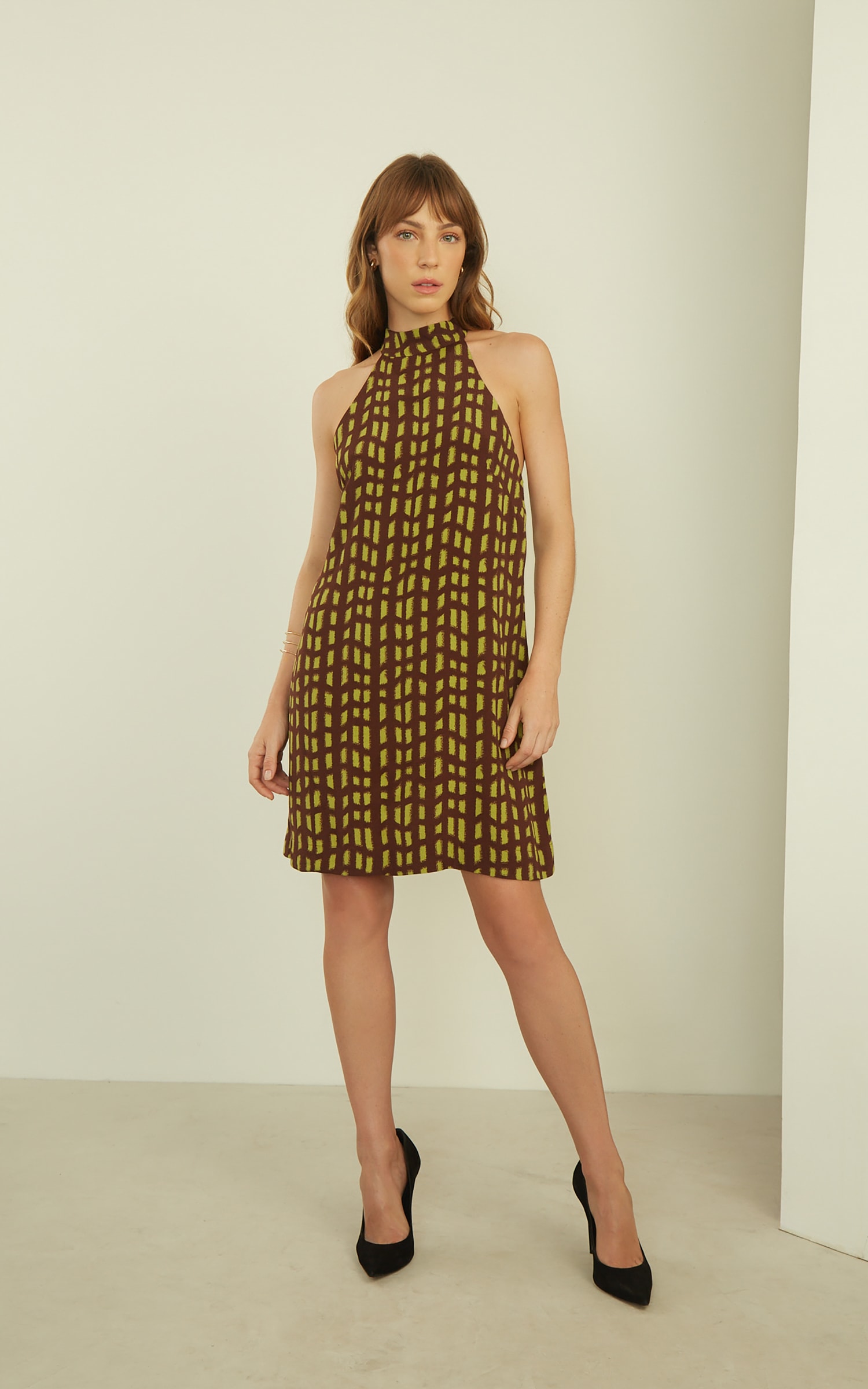 Vestido Curto Esmeralda Marrom