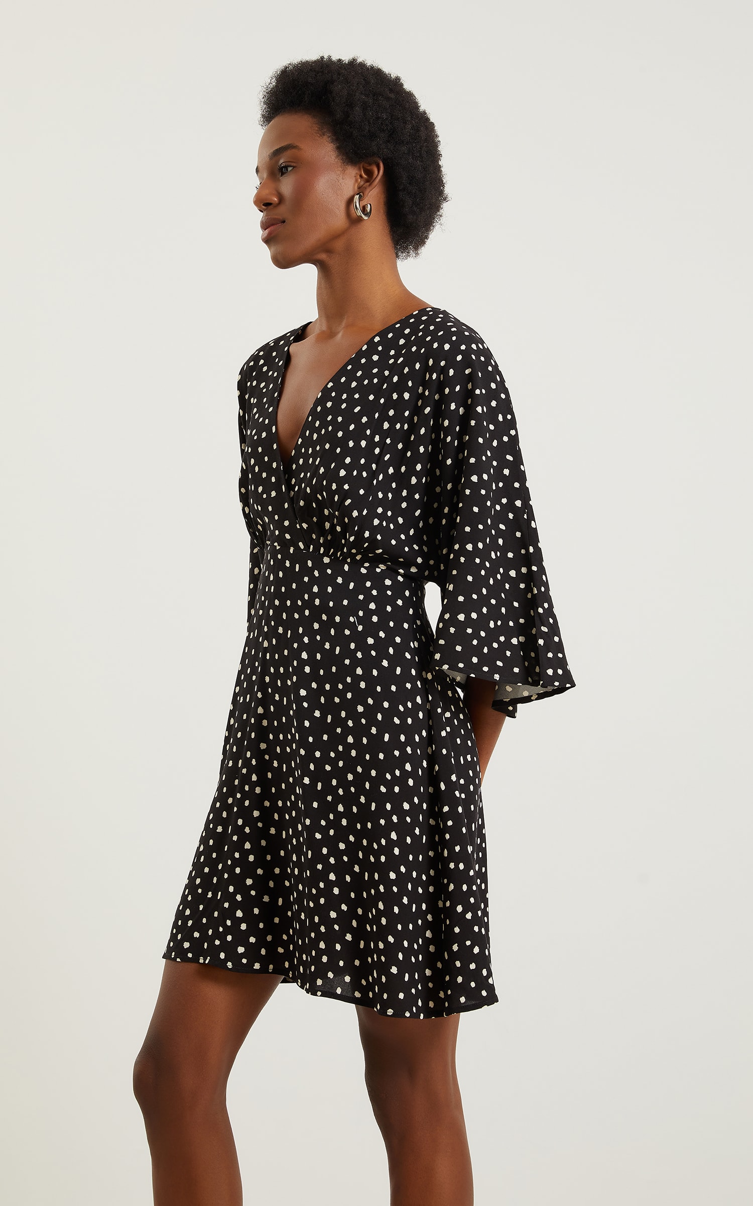 Vestido Curto Gloss Preto