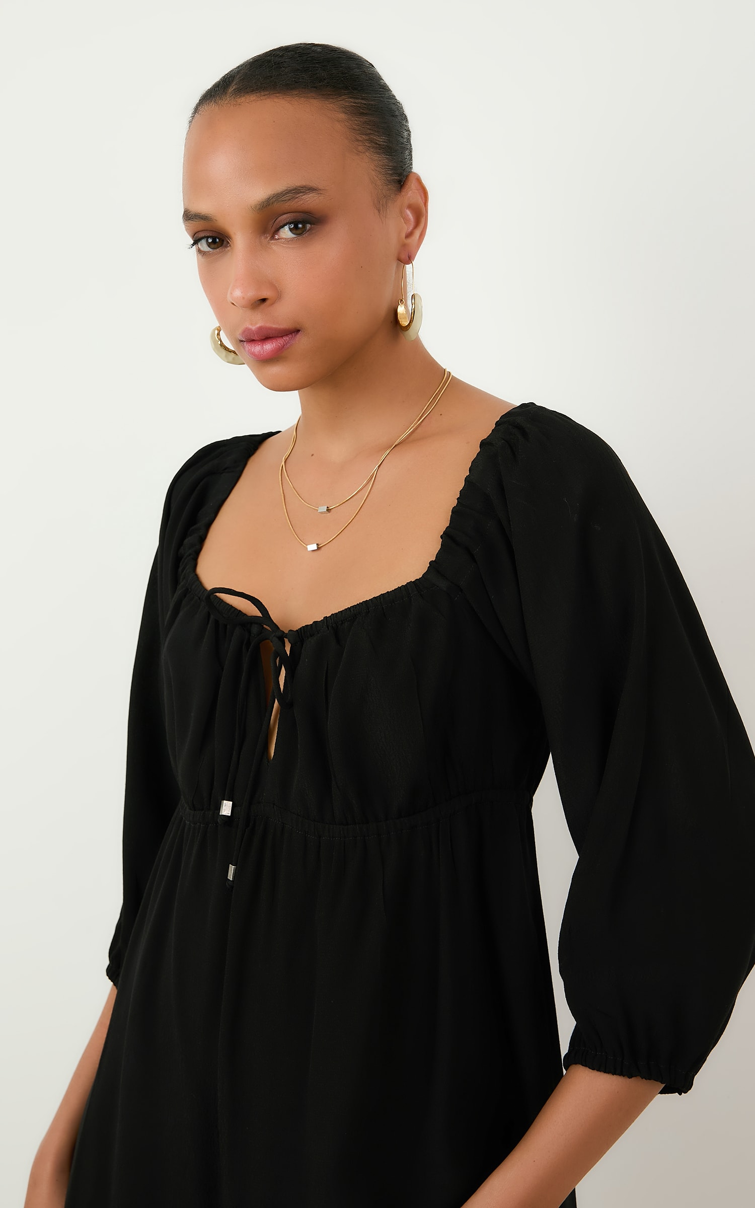 Vestido Curto Hibisco Preto