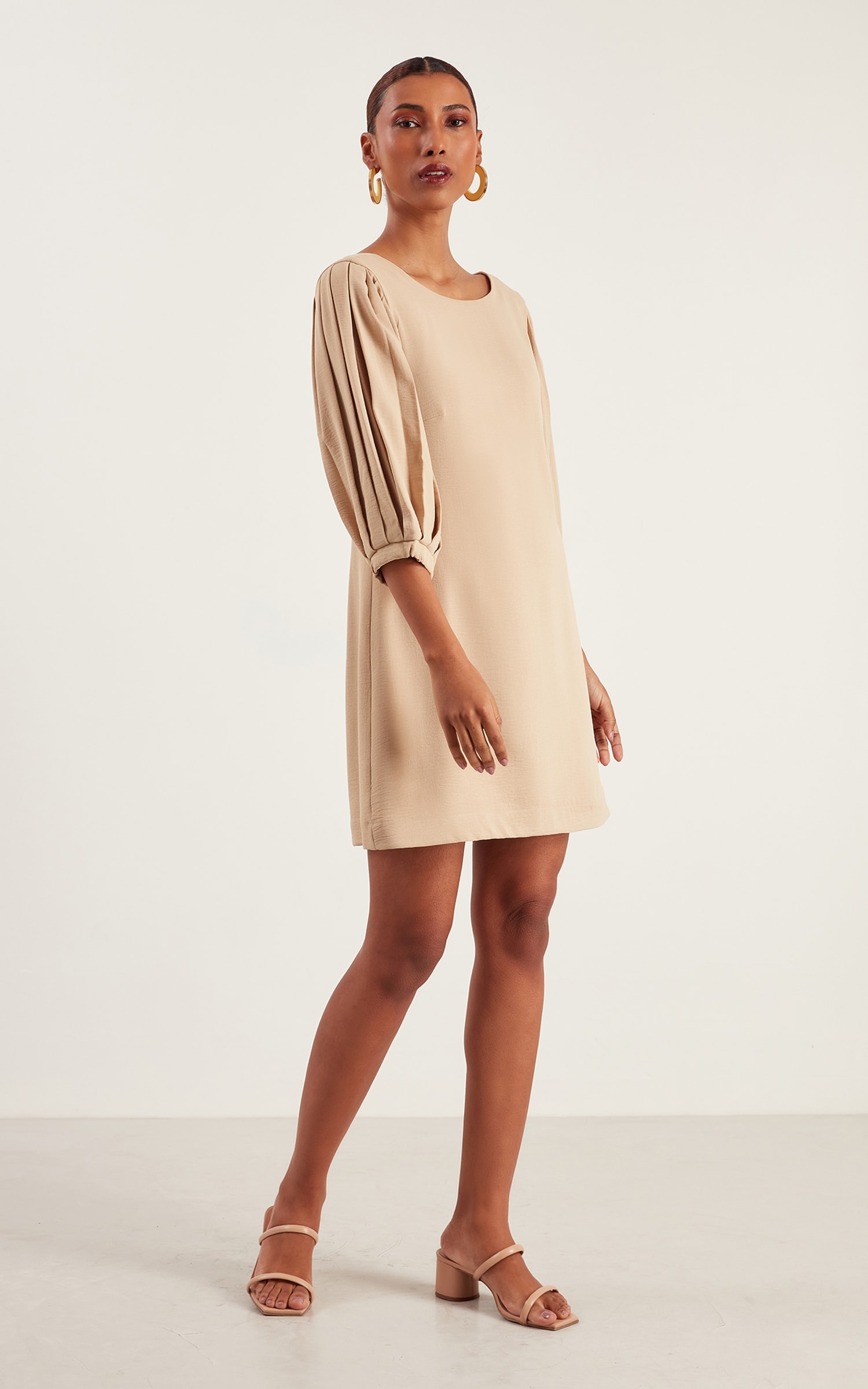 Vestido Curto Minimal Caqui