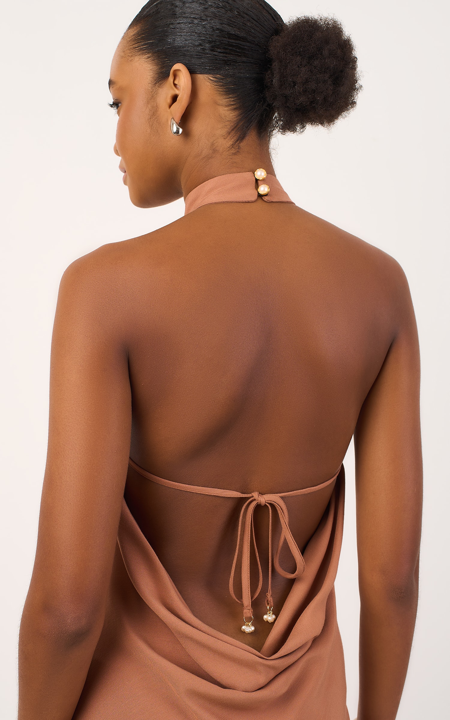 Vestido Curto Modern Amendoa