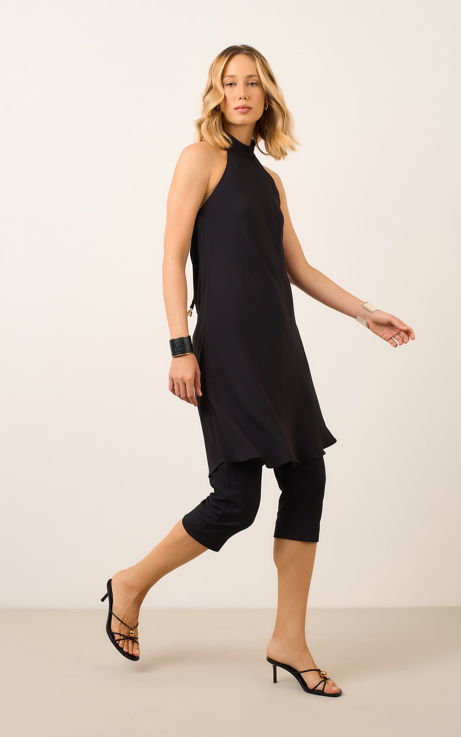 Vestido Curto Modern Preto