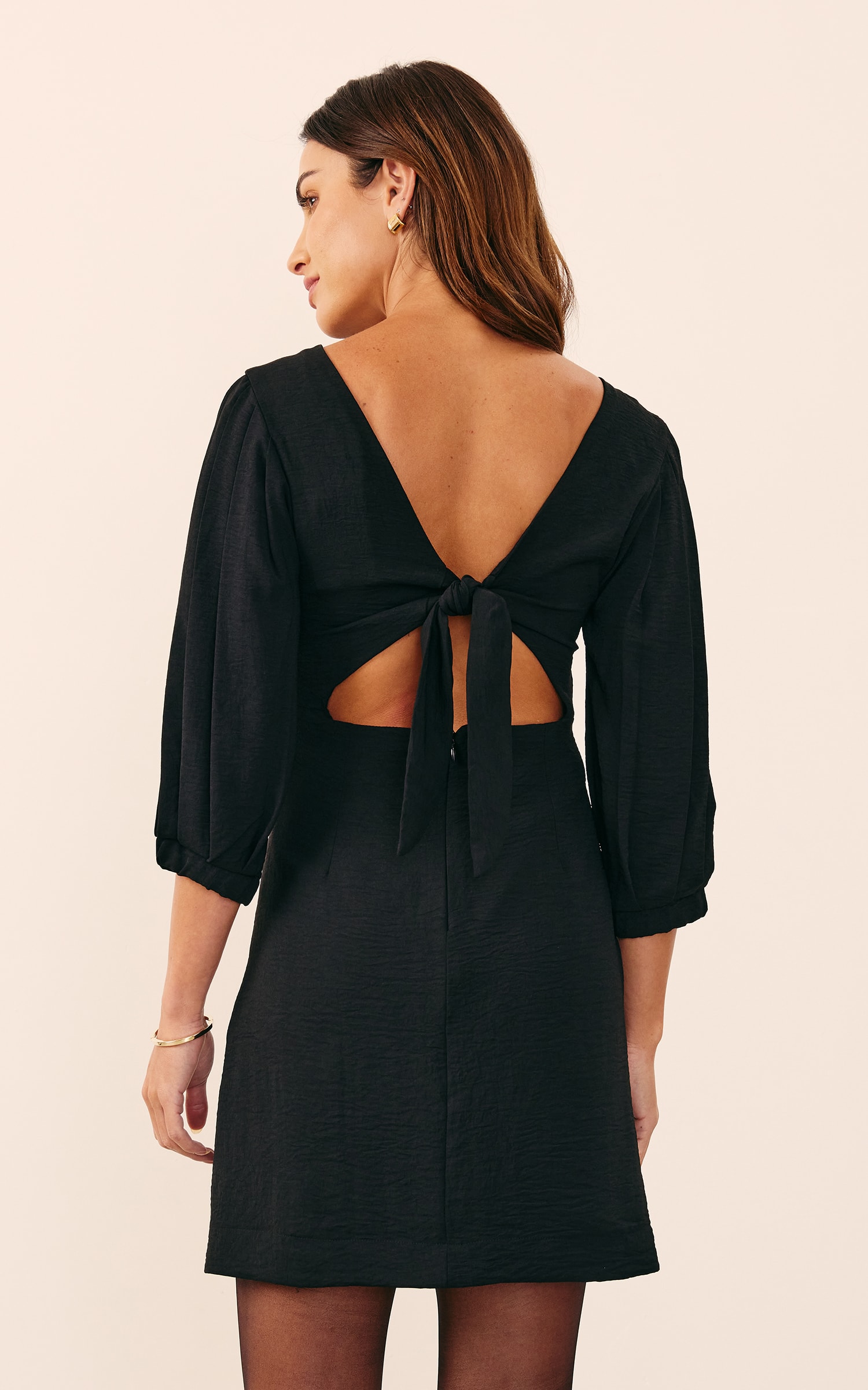 Vestido Curto Nascer Preto